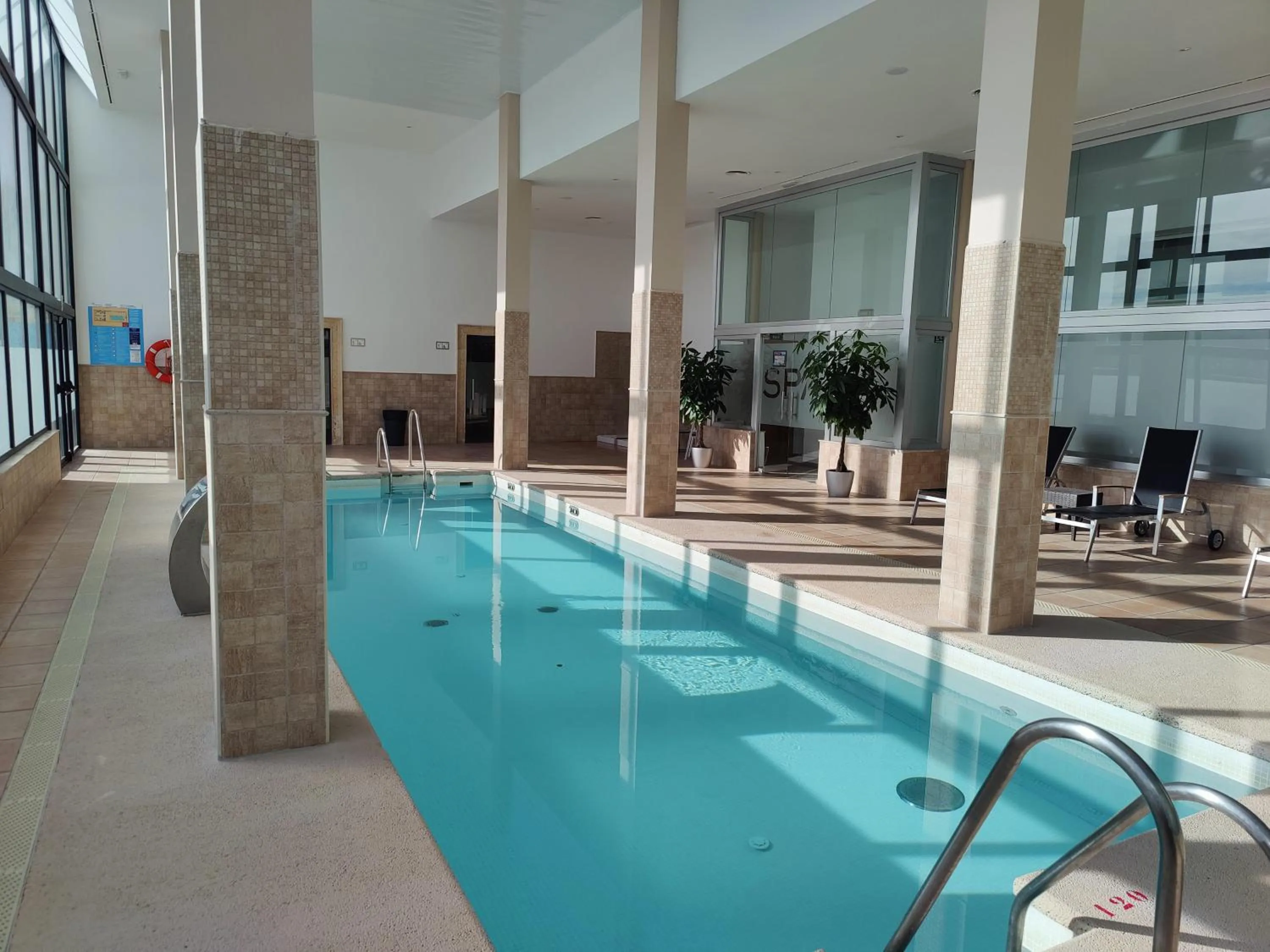 Swimming pool in Cabogata Beach Hotel