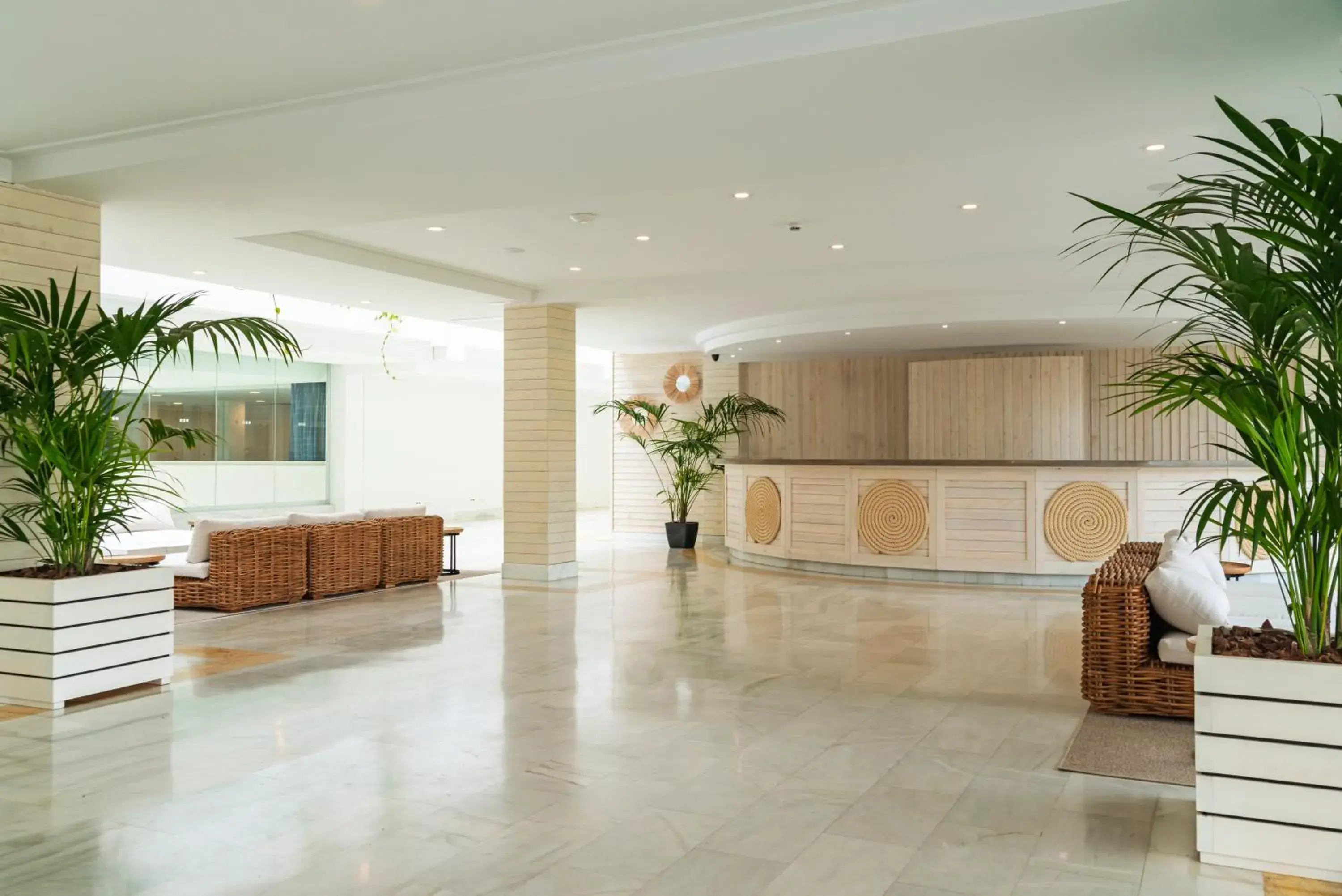 Lobby or reception in Hotel Cabogata Jardín Lobby or reception in Hotel Cabogata Jardín