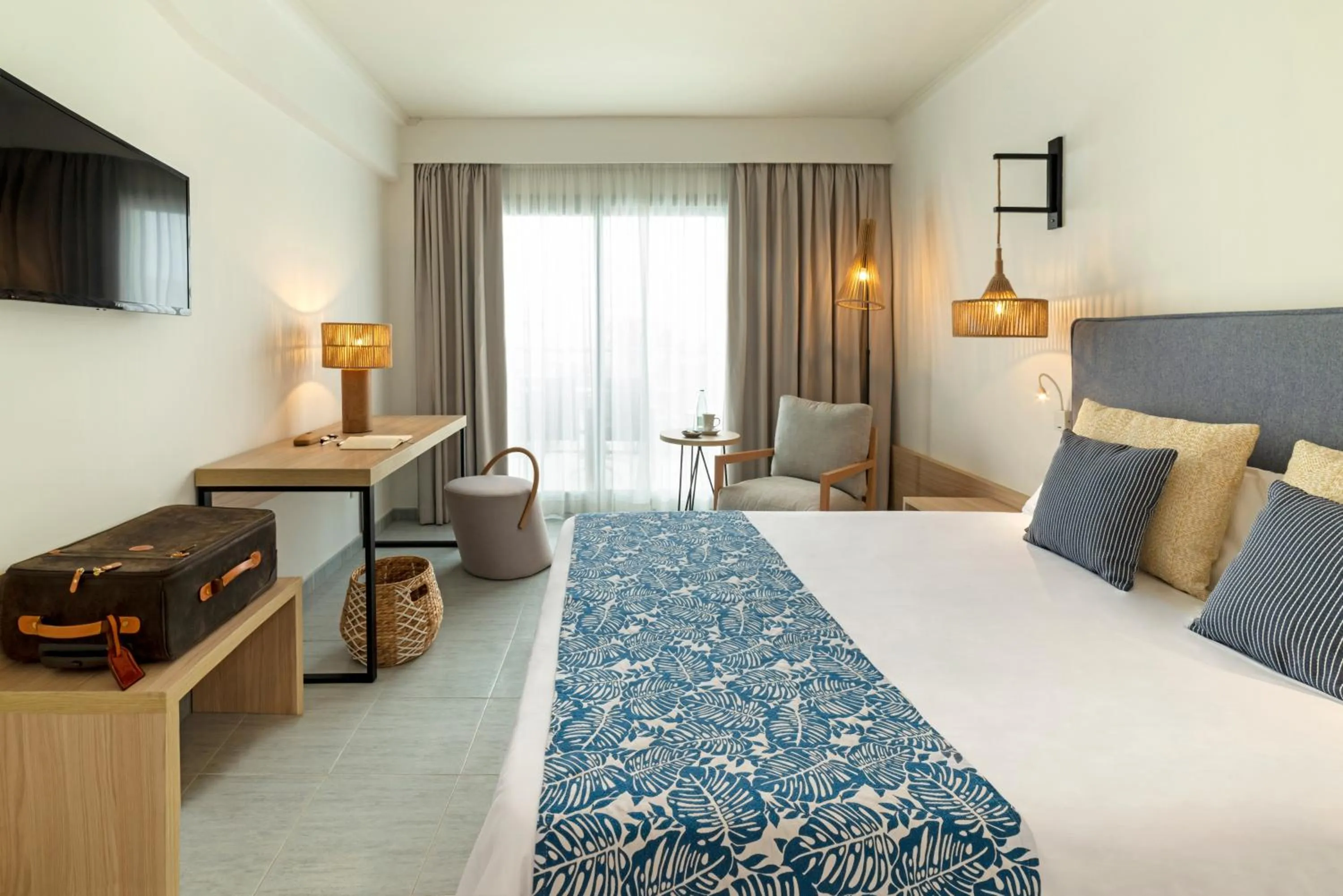 Photo of the whole room, Bed in Hotel Cabogata Jardín