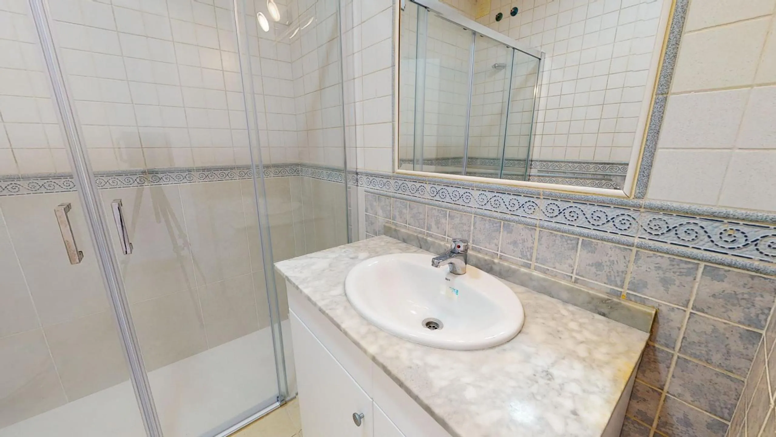 Bathroom in Casa Rosalia - A Murcia Holiday Rentals Property