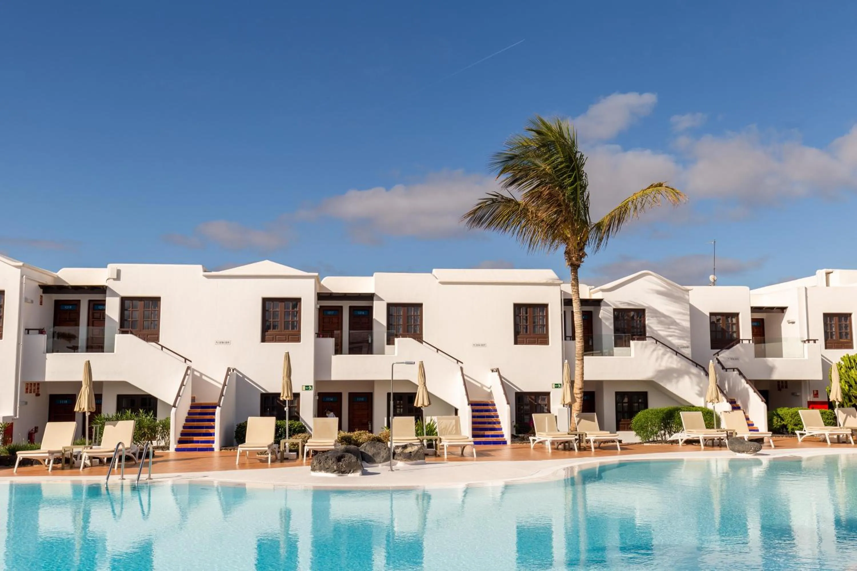 Property building in R2 Bahia Kontiki