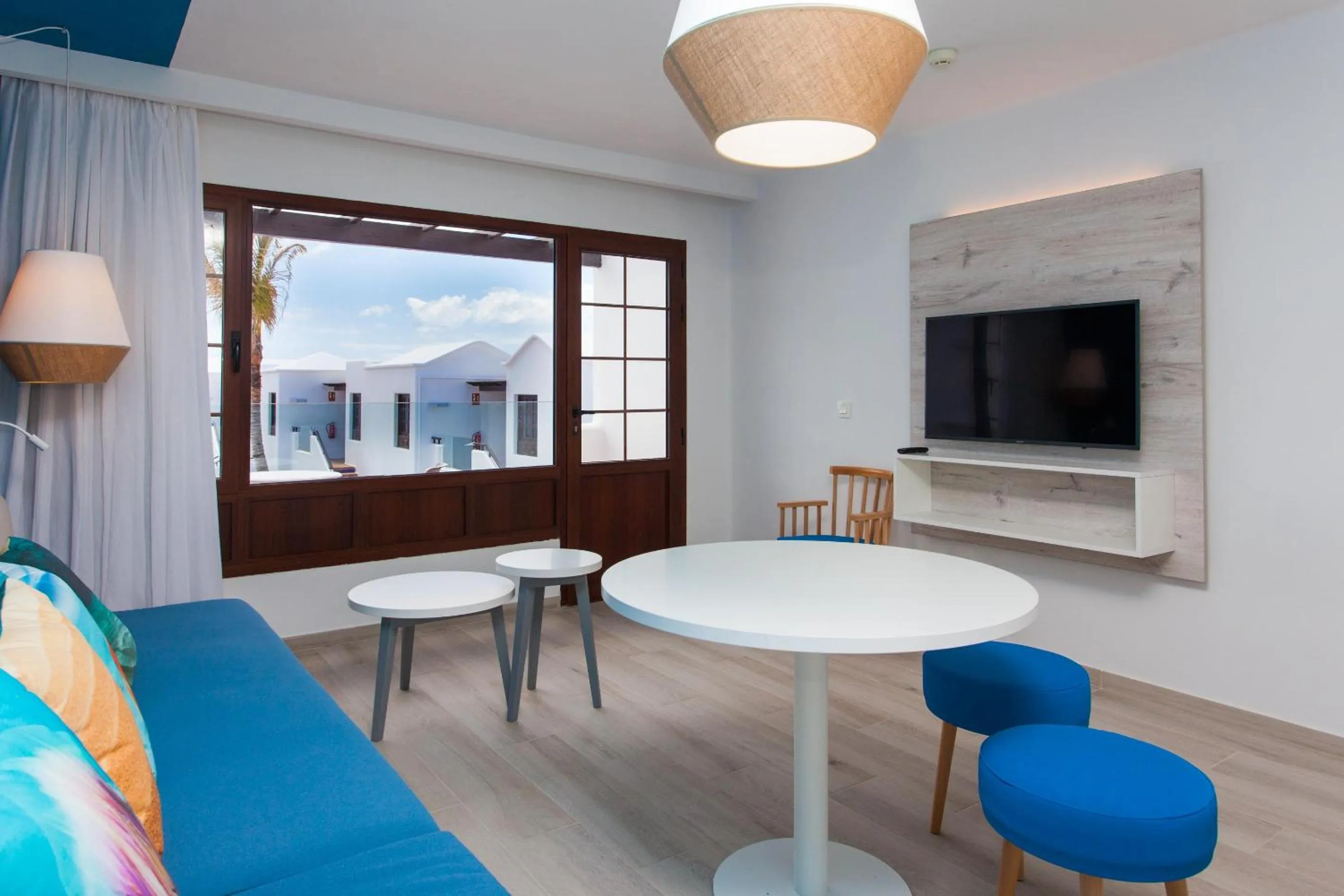 Photo of the whole room in R2 Bahia Kontiki