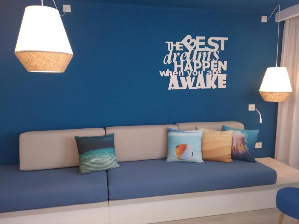 Photo of the whole room in R2 Bahia Kontiki