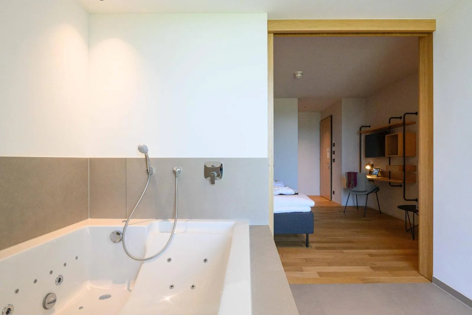 Hot Tub in Stoos Lodge