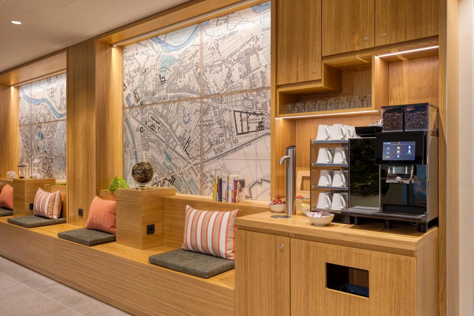 Coffee/tea facilities in Citadines Danube Vienna