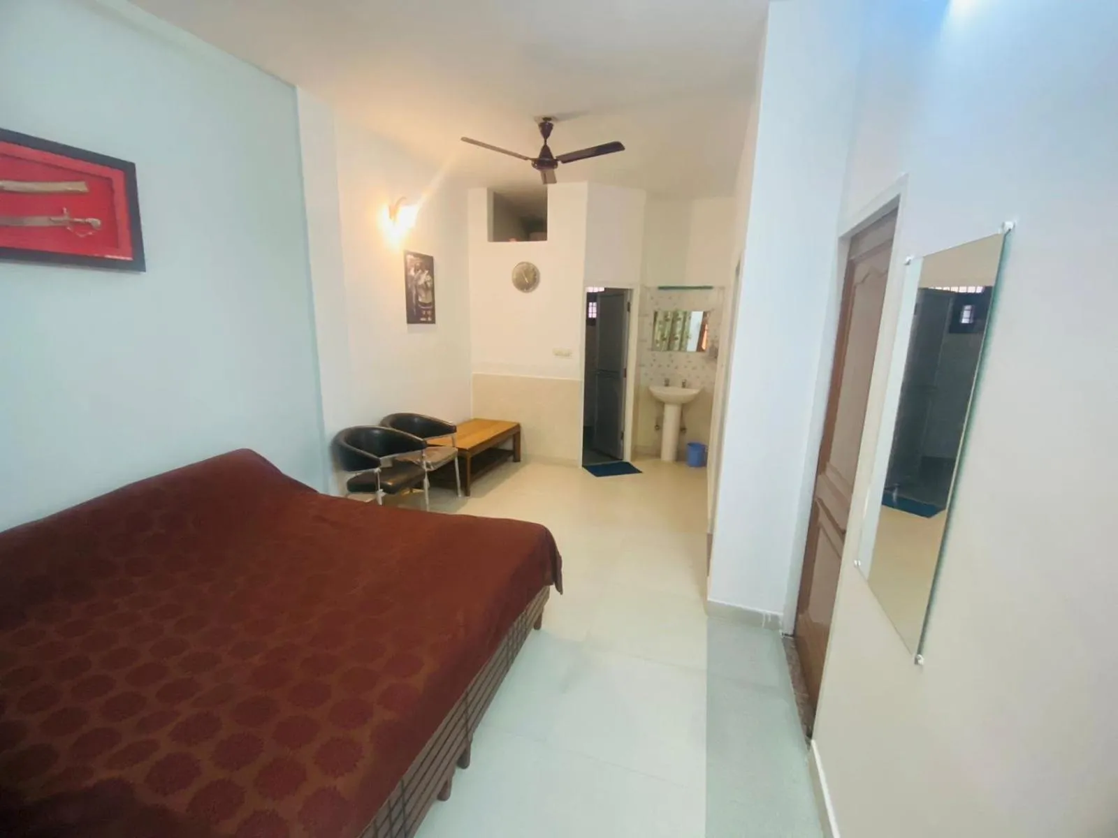 Bed in Negi Lodge Chandigarh