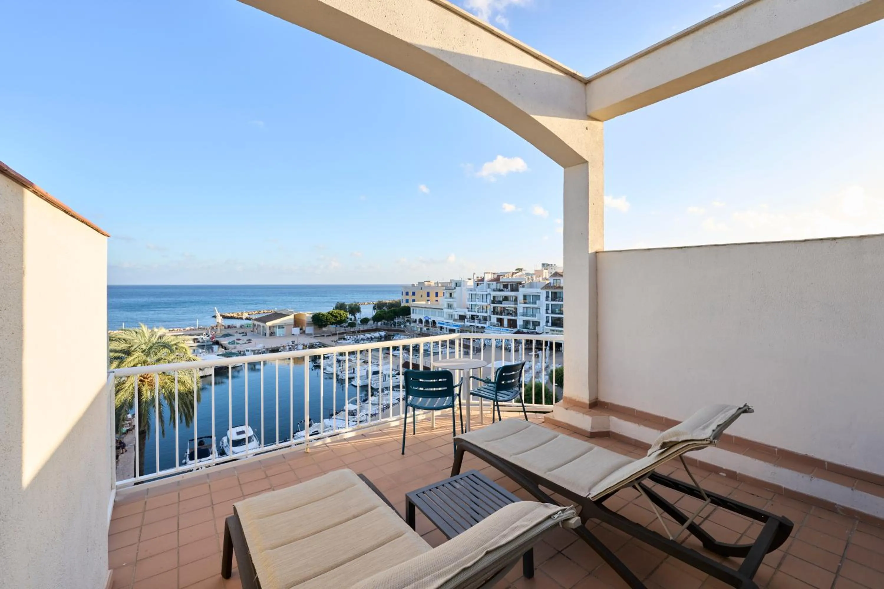 Day in Catalonia del Mar - Adults Only