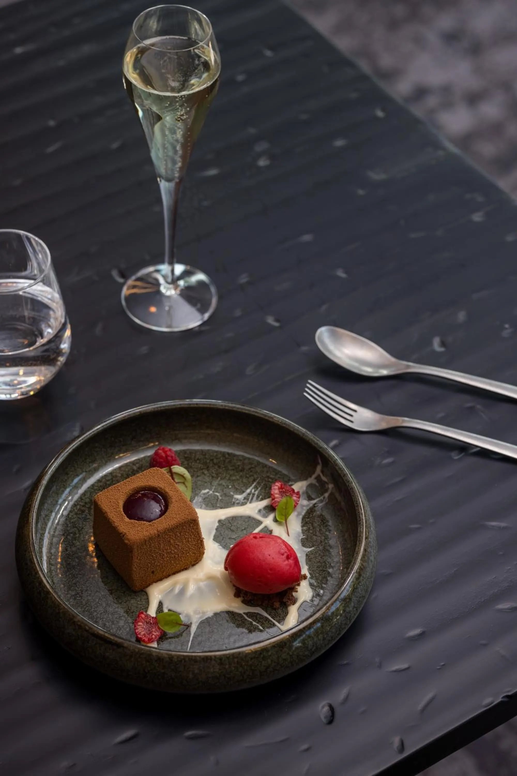 Restaurant/places to eat in Miura