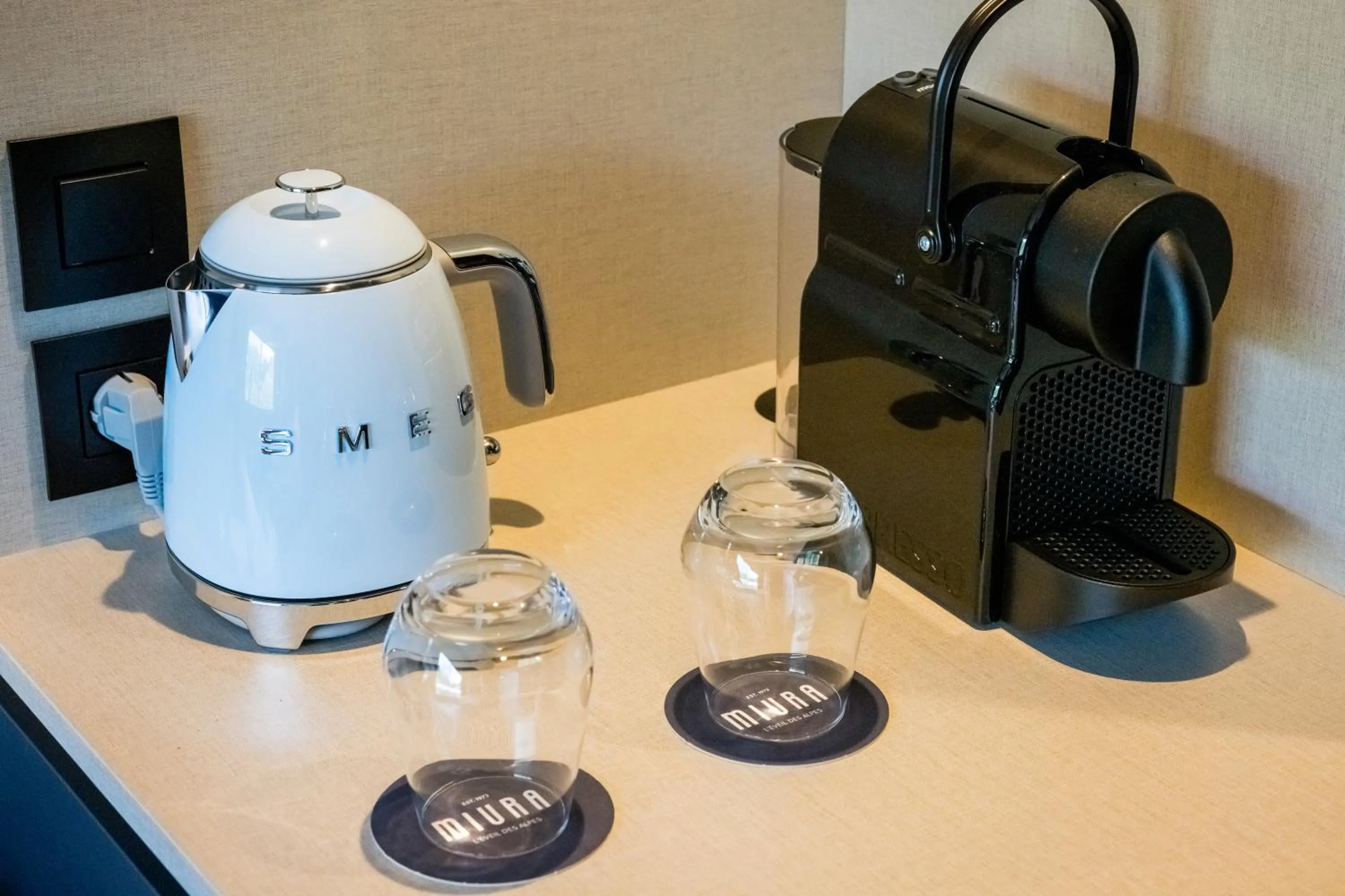 Coffee/tea facilities in Miura