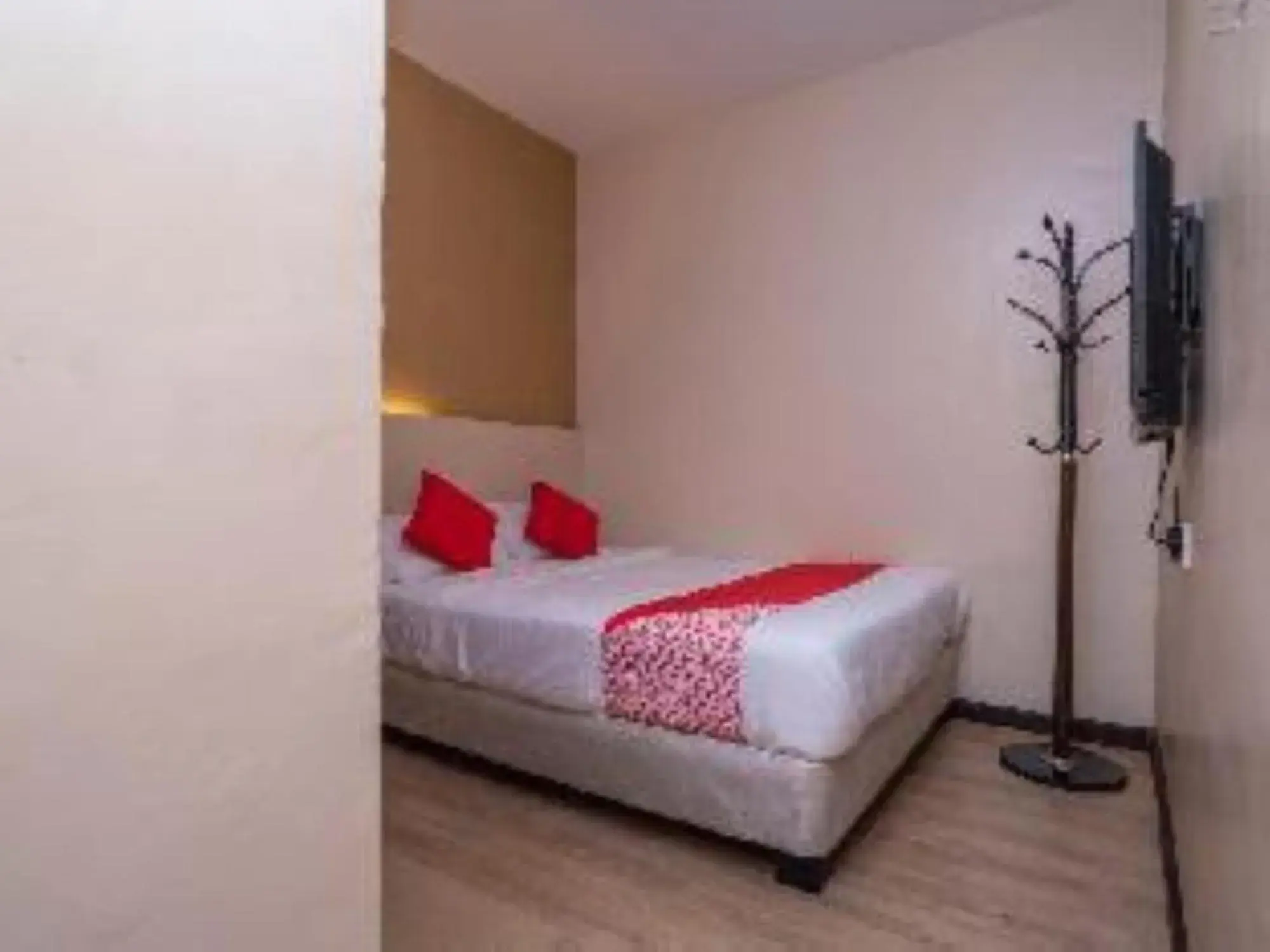 Standard Double Room in D'Pinetrees Hotel Standard Double Room in D'Pinetrees Hotel