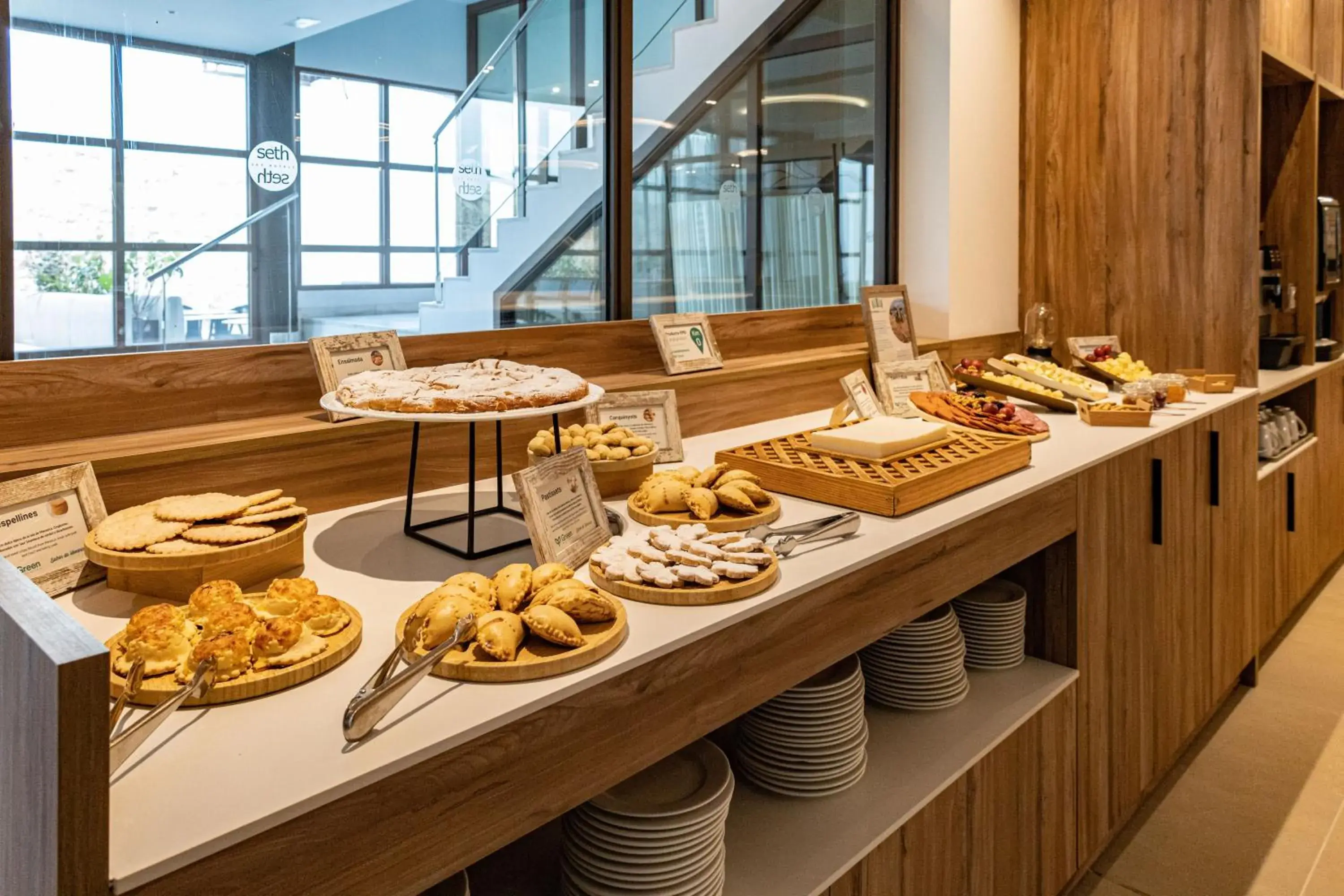 Buffet breakfast in Seth Port Ciutadella Buffet breakfast in Seth Port Ciutadella