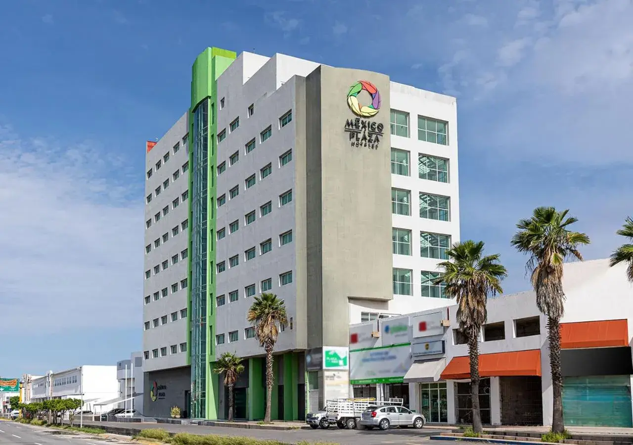 Facade/entrance in Hotel México Plaza Celaya Facade/entrance in Hotel México Plaza Celaya