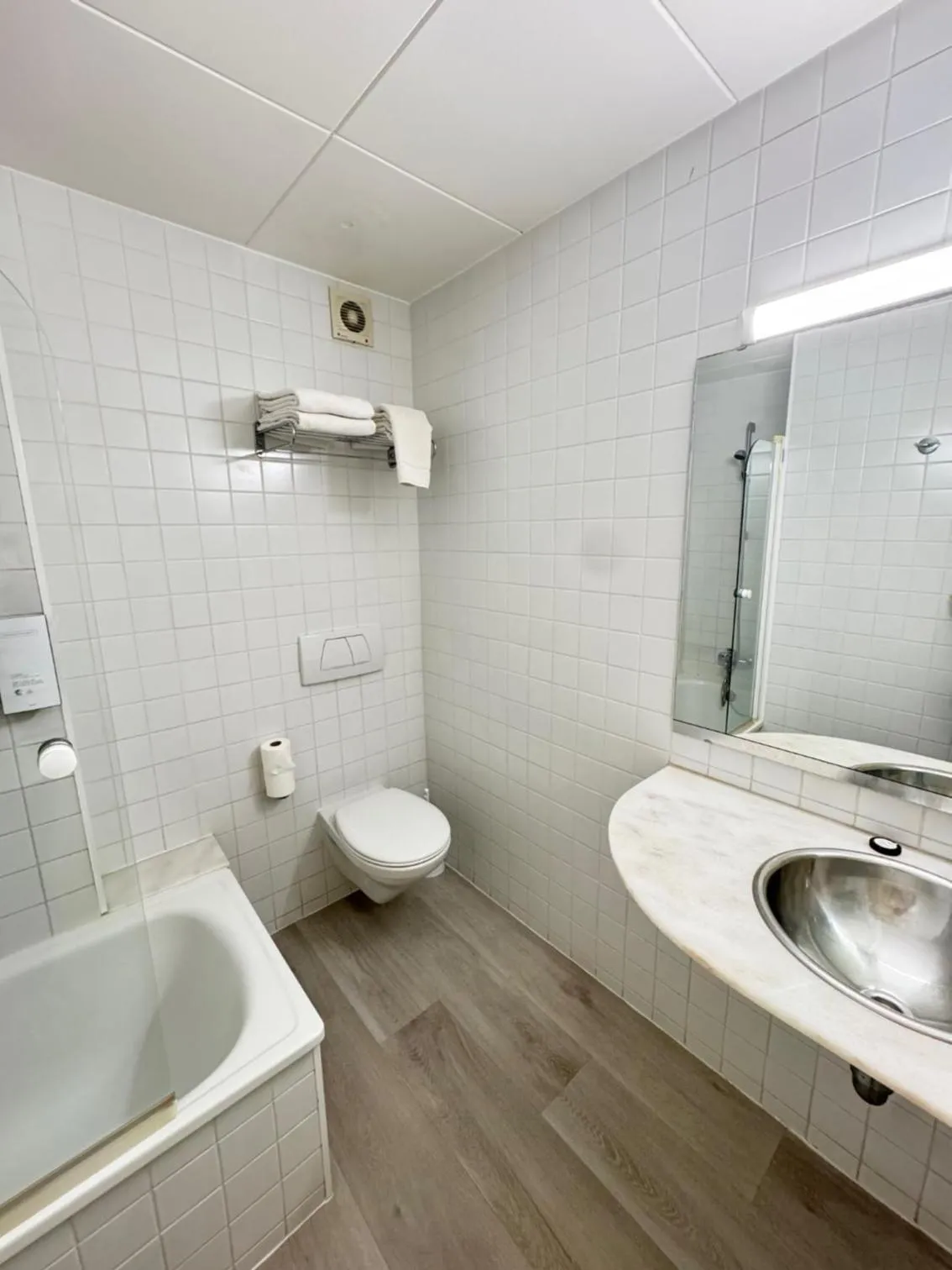 Toilet in Hotel Ancora