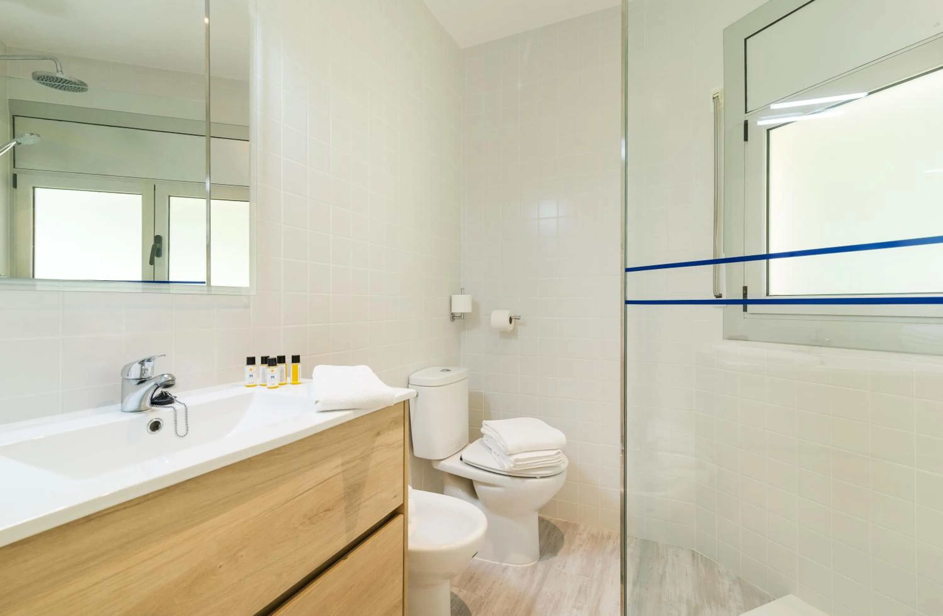 Shower in Hotel Ancora