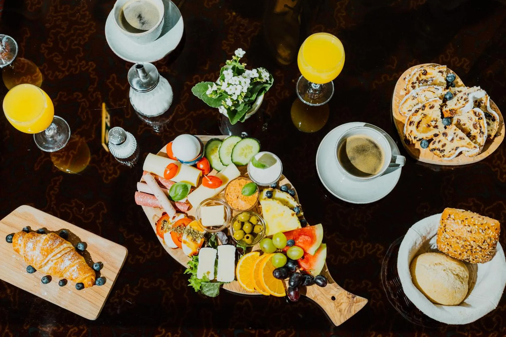 Breakfast in Hessenland Hotel Kassel Innenstadt by Stay Awesome