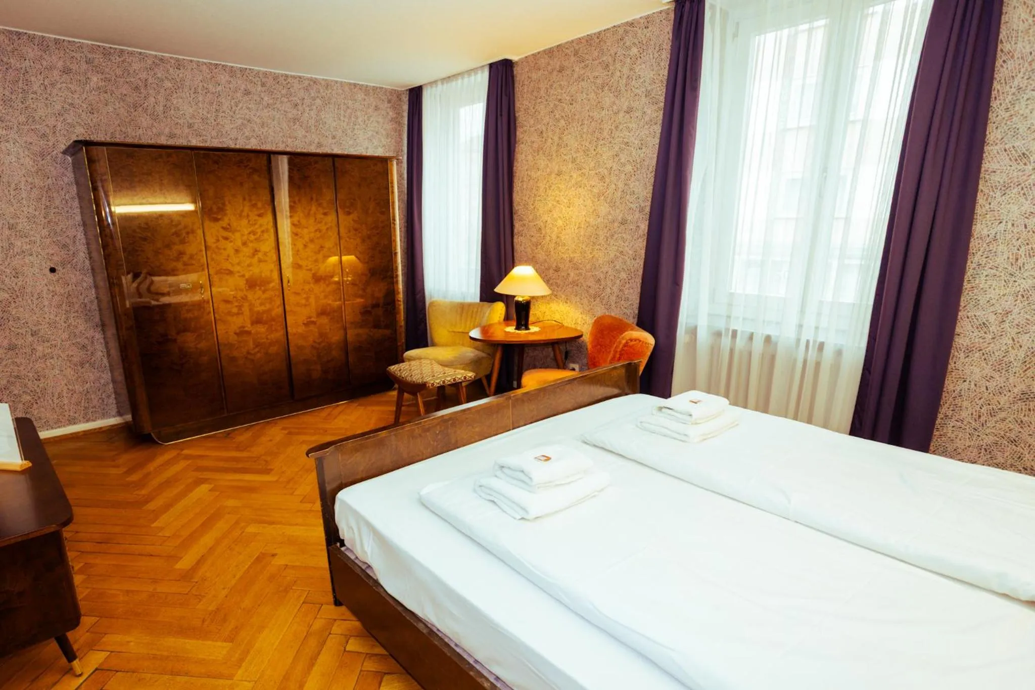 Photo of the whole room, Bed in Hessenland Hotel Kassel Innenstadt by Stay Awesome