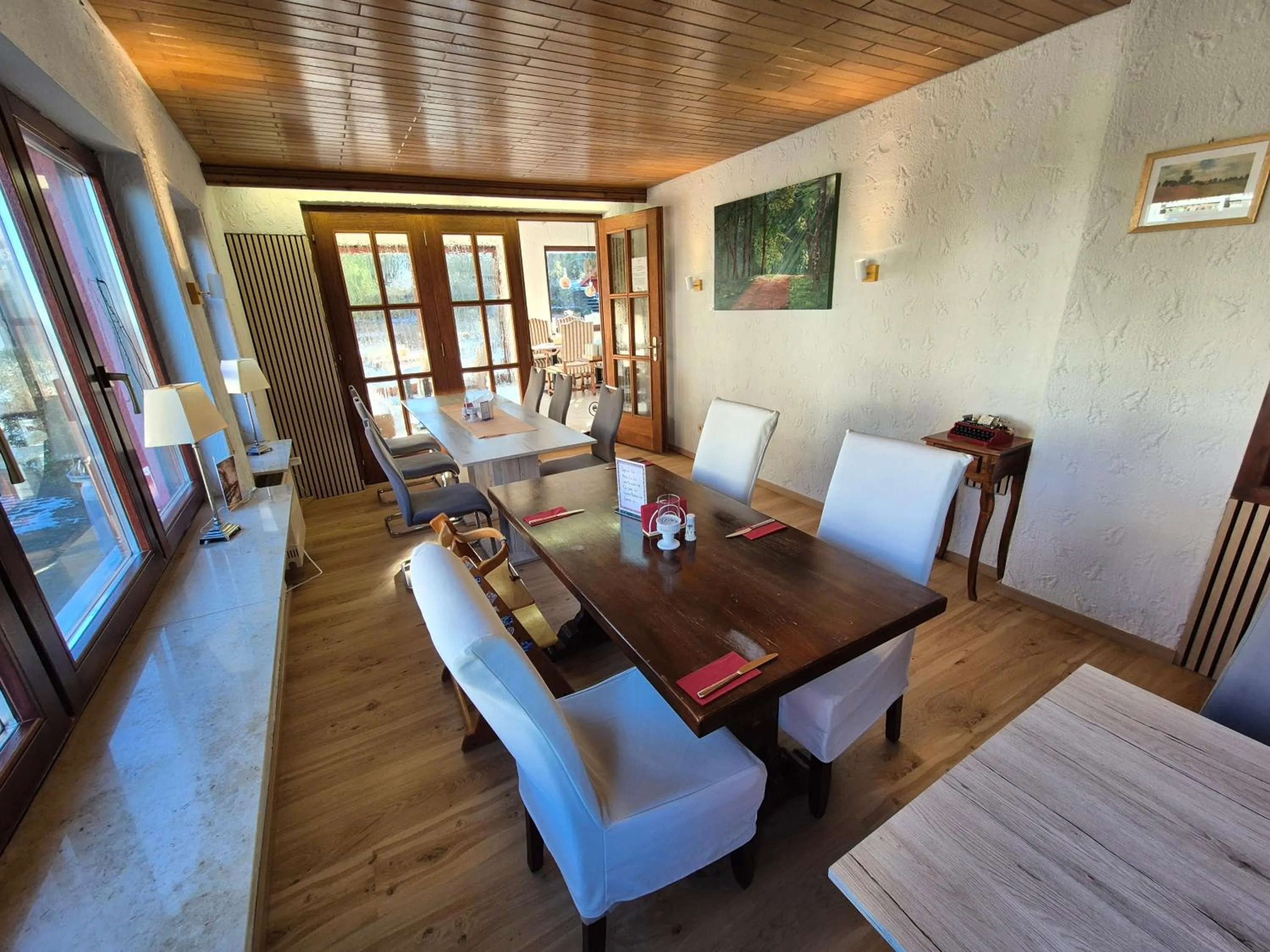 Restaurant/places to eat in Hotel Schönblick