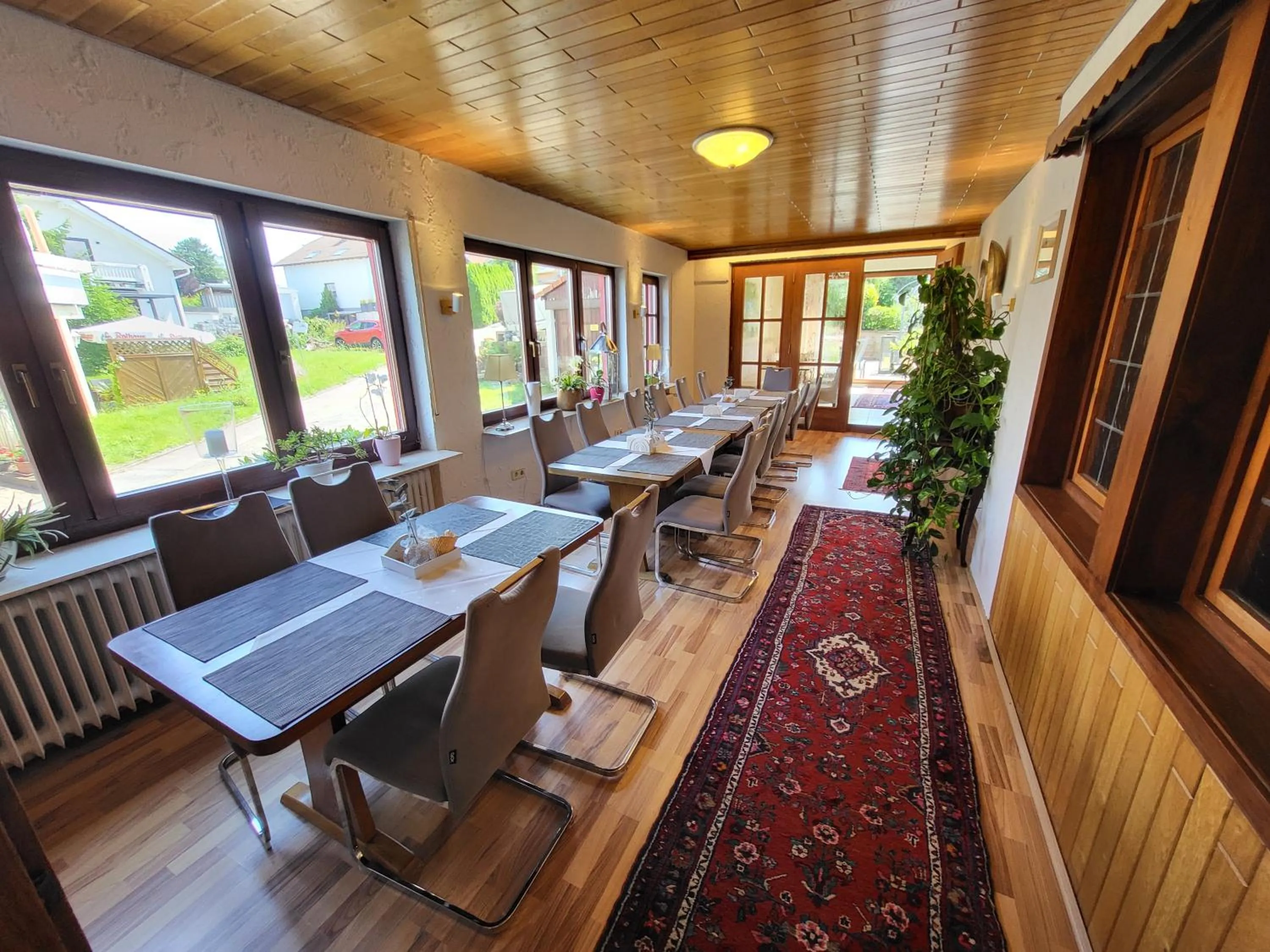 Restaurant/places to eat in Hotel Schönblick