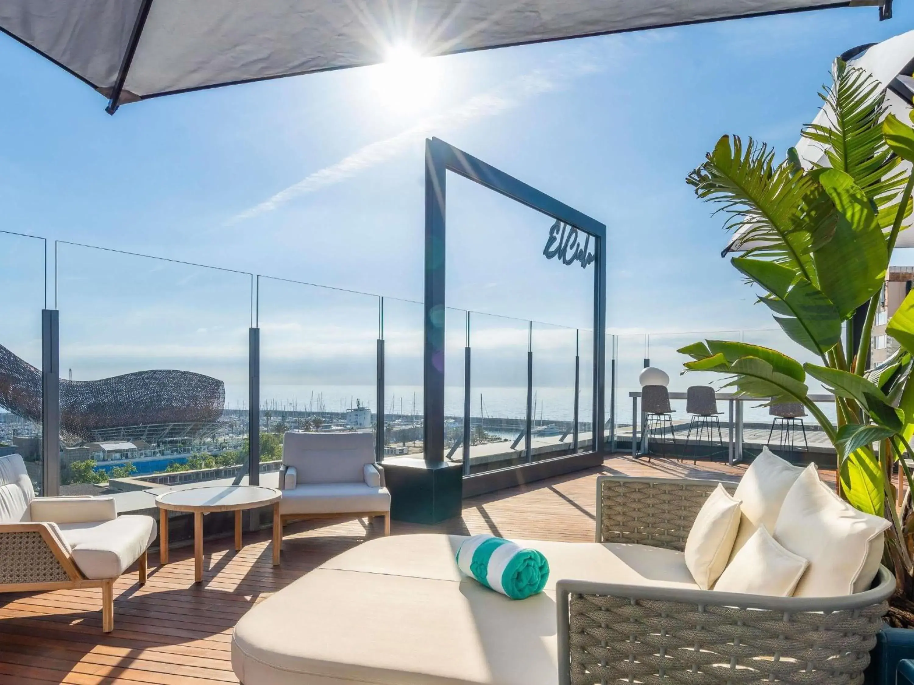 Pool view in Sofitel Barcelona Skipper Pool view in Sofitel Barcelona Skipper