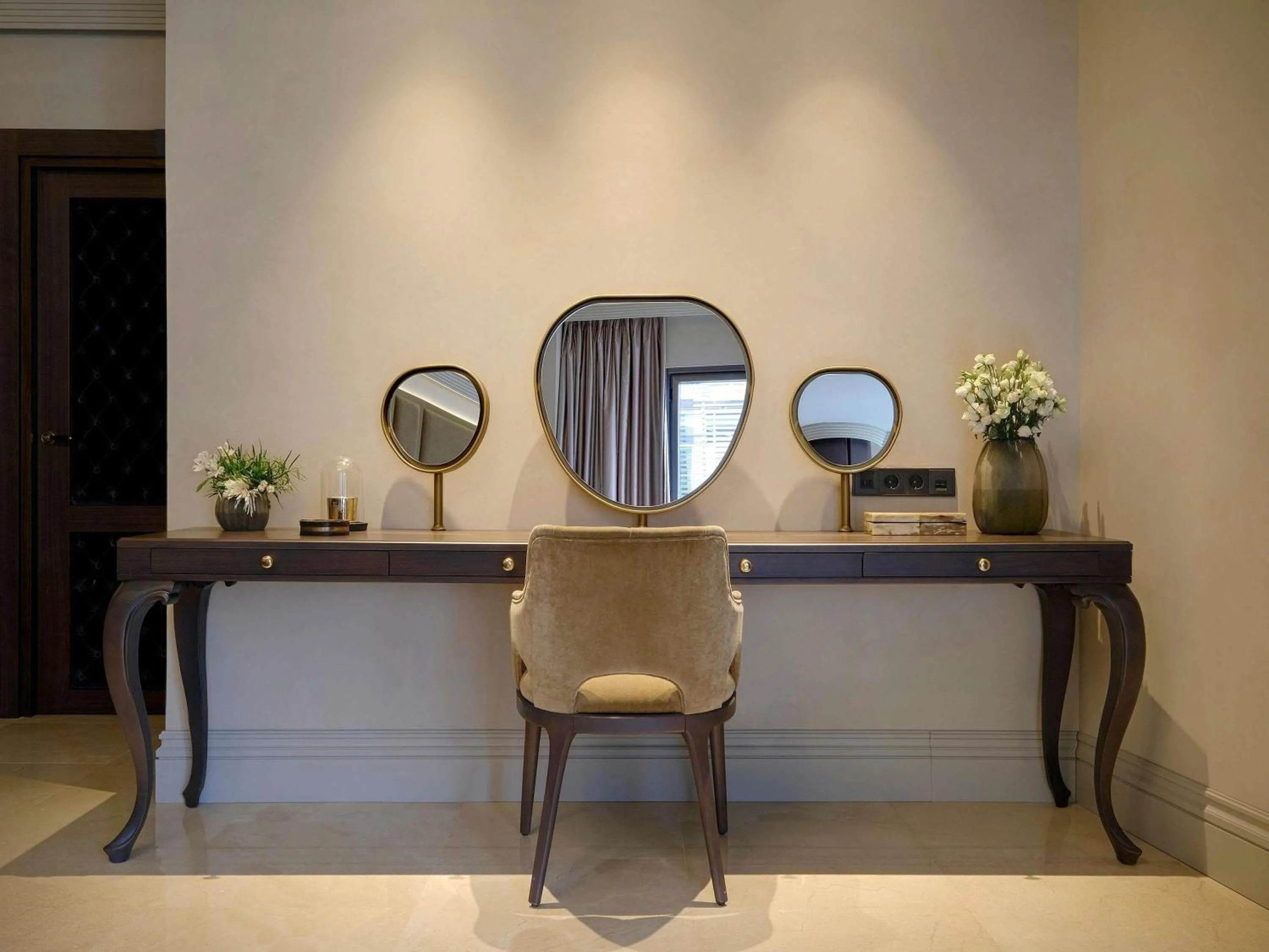 Bedroom in Sofitel Barcelona Skipper