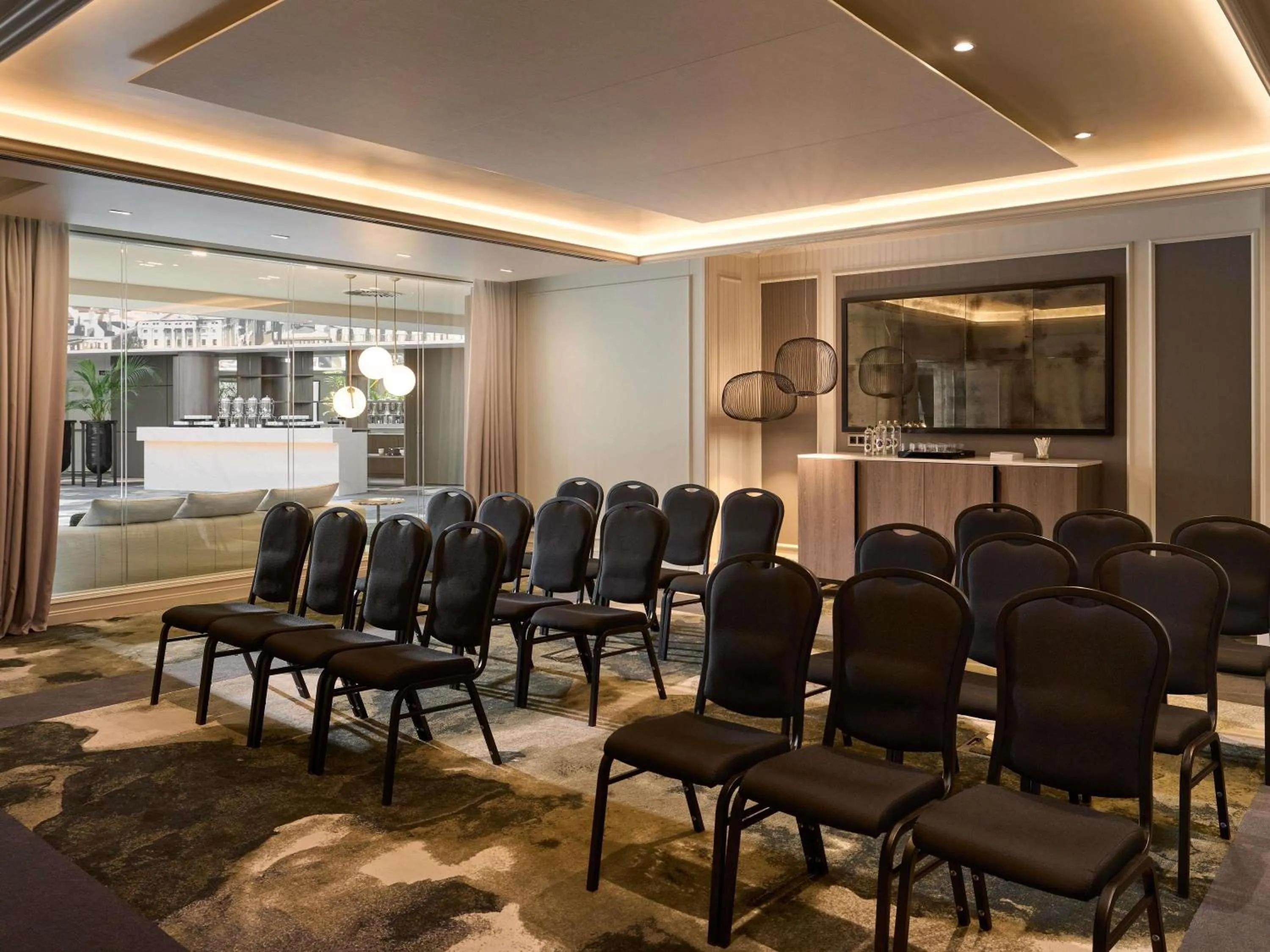Meeting/conference room in Sofitel Barcelona Skipper