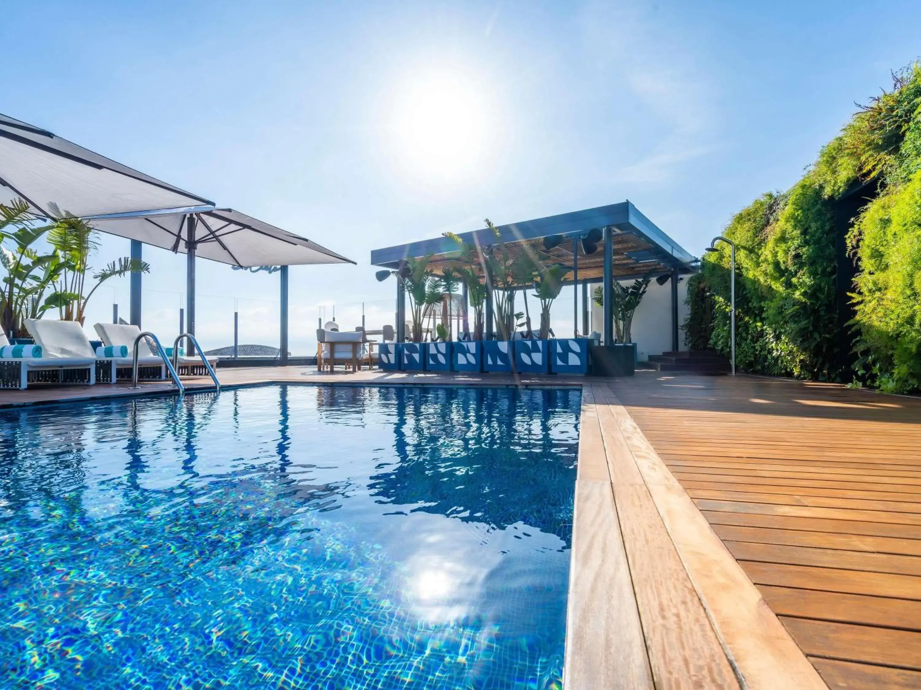 Property building in Sofitel Barcelona Skipper Property building in Sofitel Barcelona Skipper