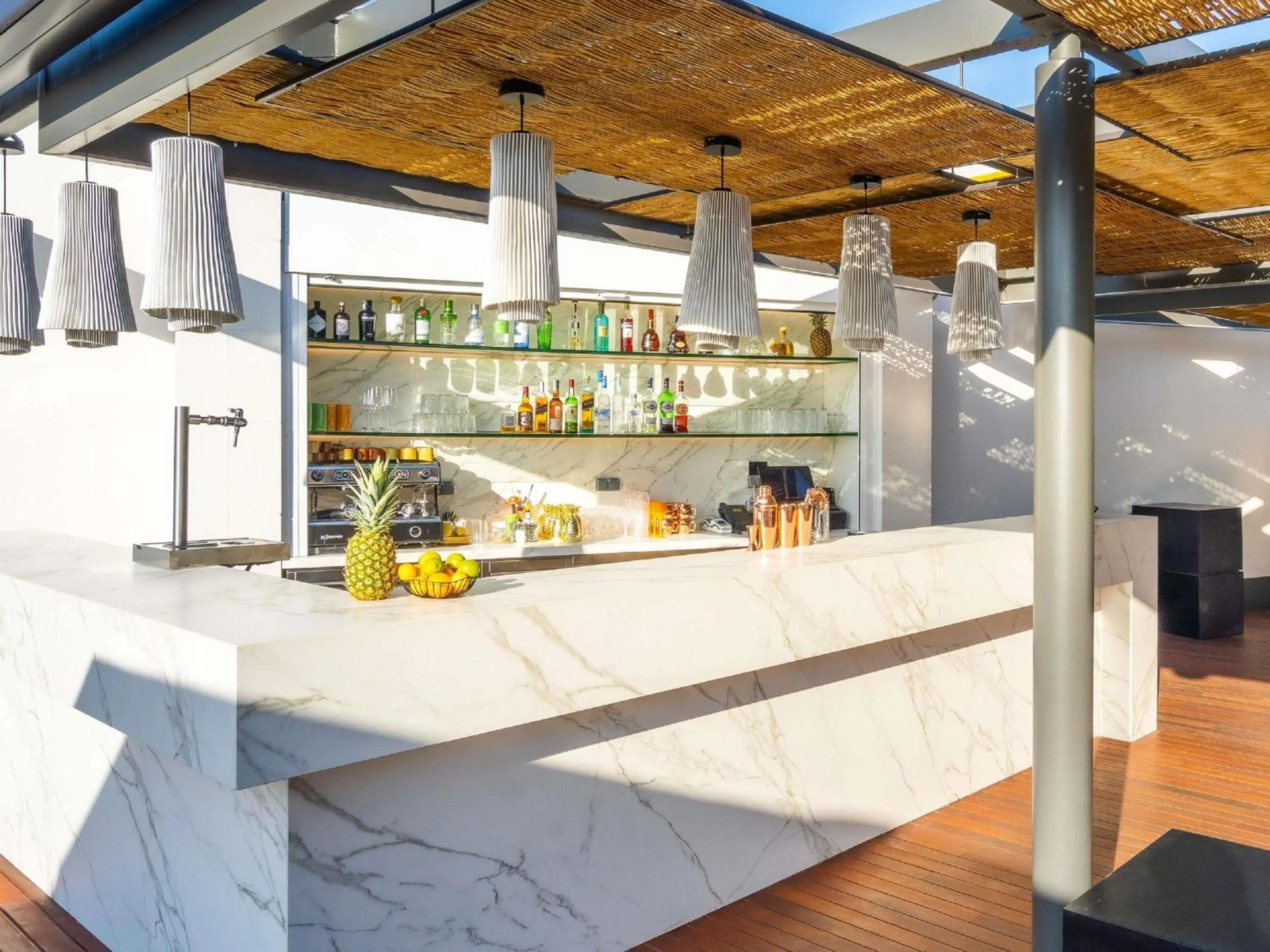 Lounge or bar in Sofitel Barcelona Skipper