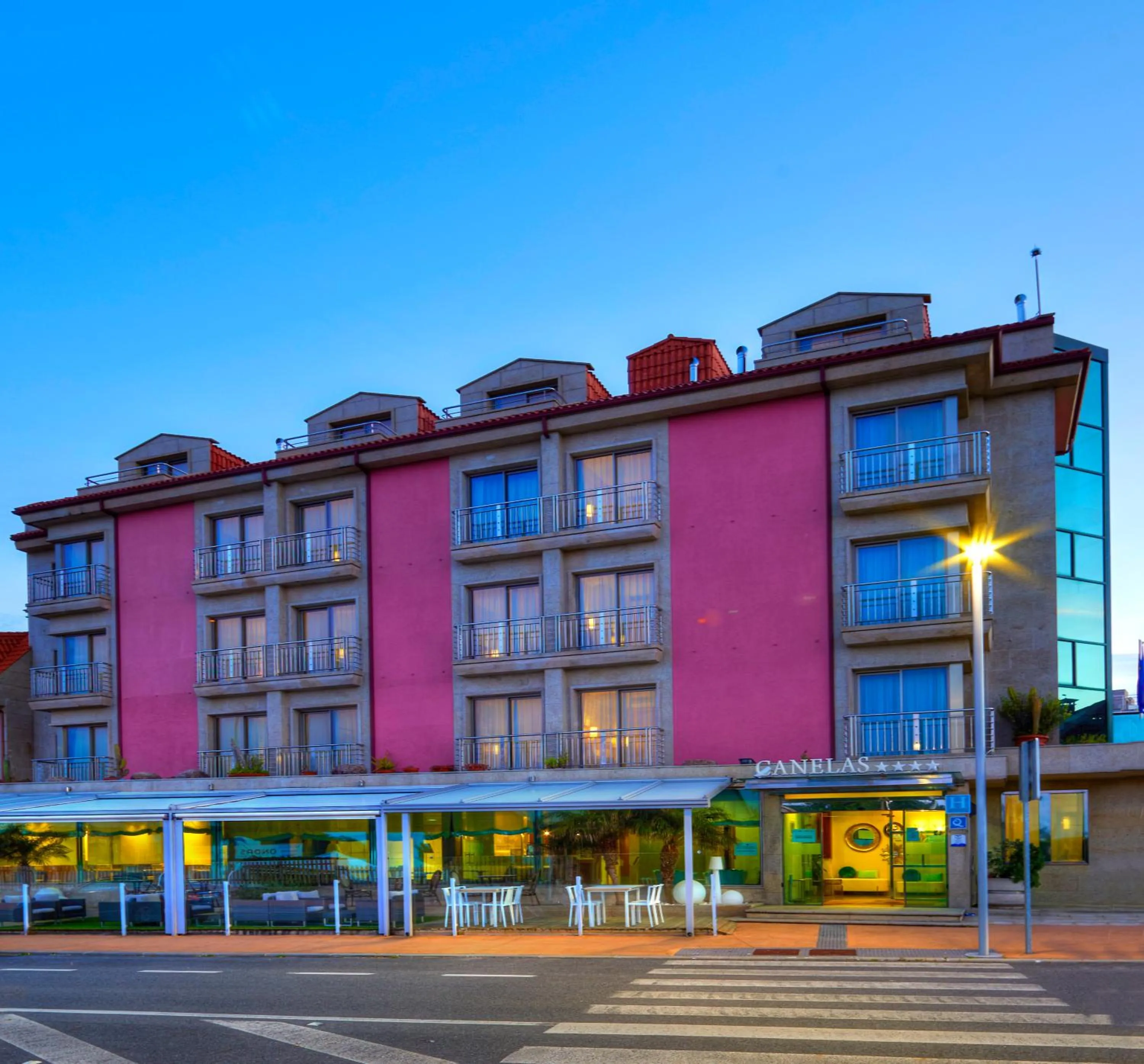 Facade/entrance in Hotel Canelas