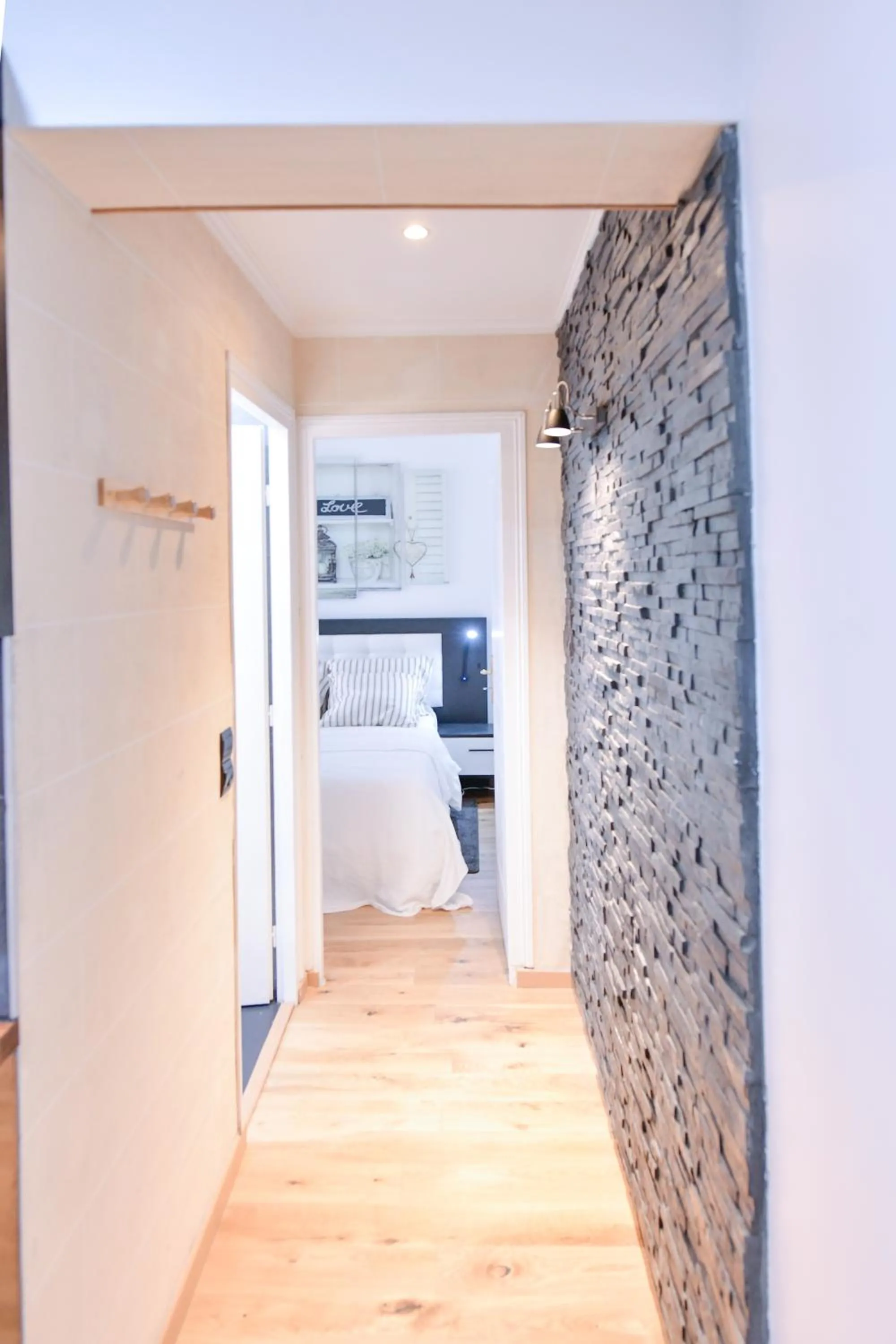 Bathroom in Paris La Villette - Charming Apartment 2 rooms