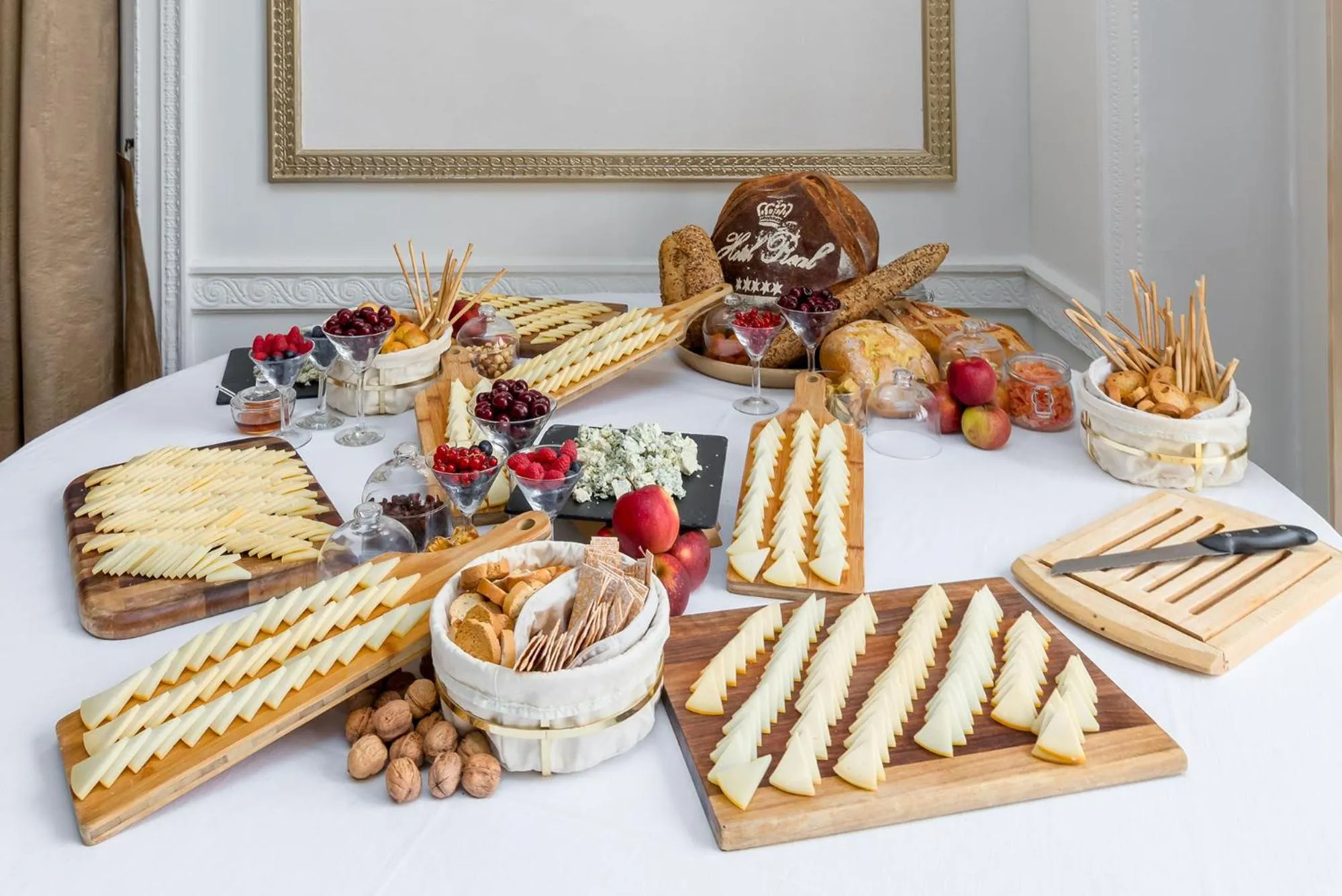 Restaurant/places to eat in Eurostars Hotel Real