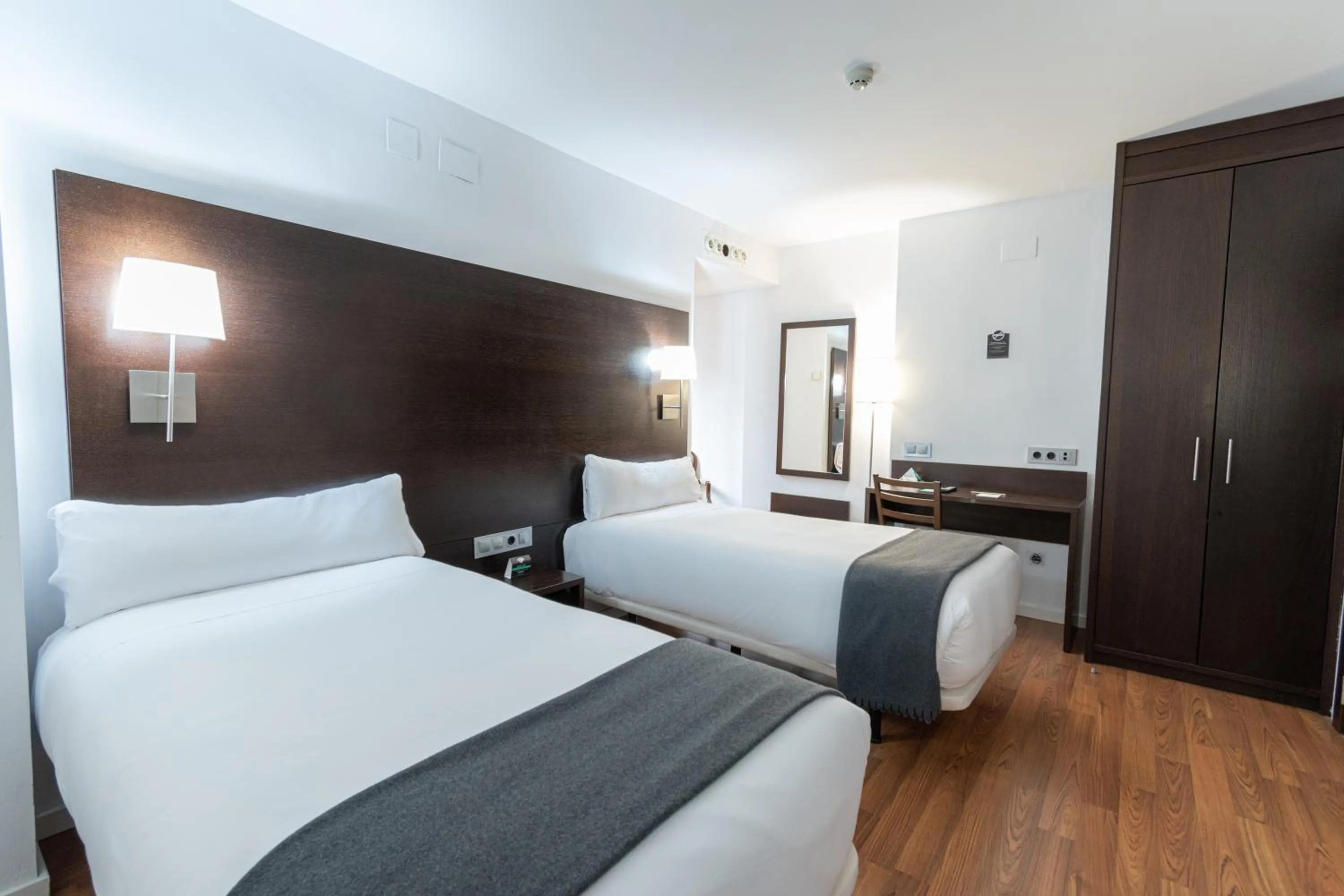 Bed in Hotel Alda Zaragoza Independencia