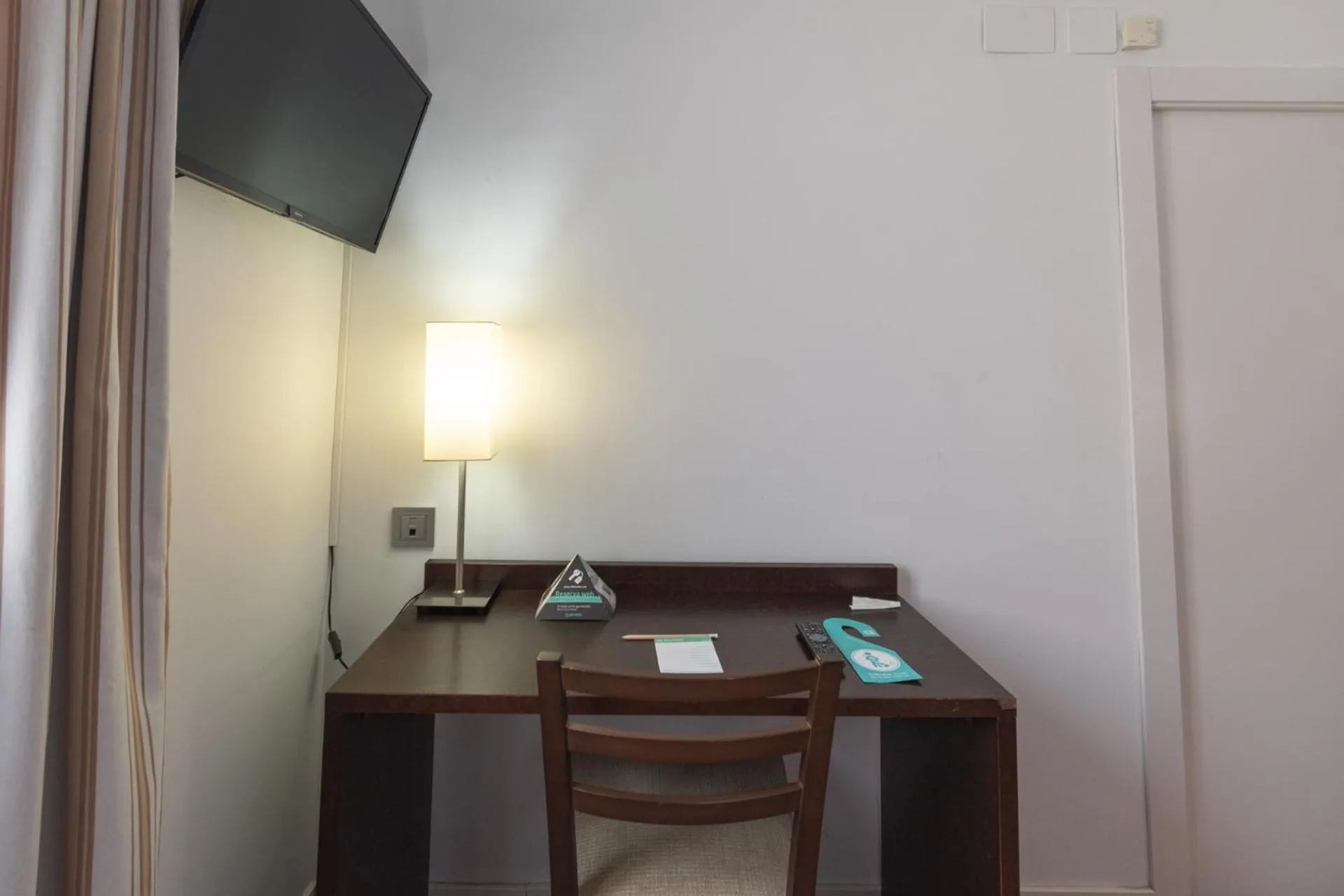 TV and multimedia in Hotel Alda Zaragoza Independencia