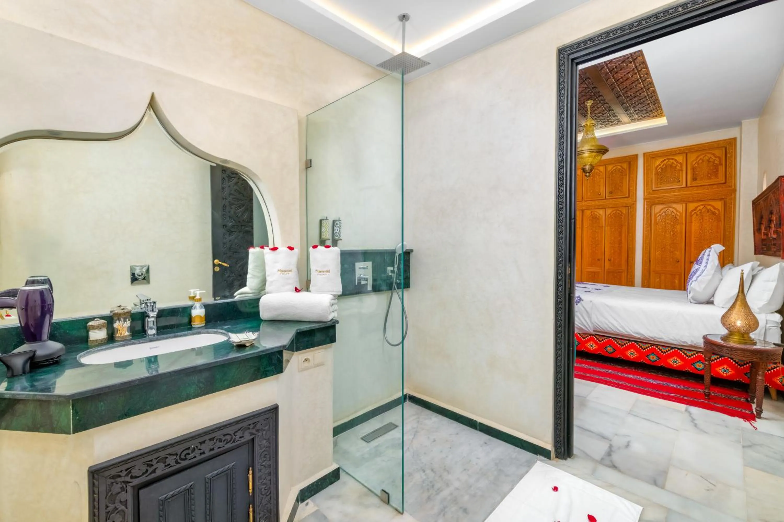 Bathroom, Bed in Riad Diamond Of Marrakech & Spa