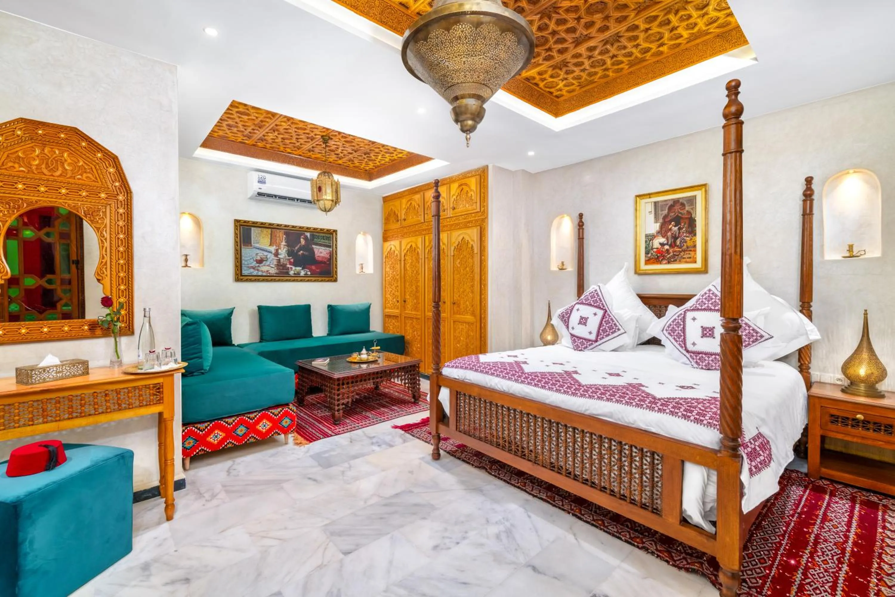 Bed in Riad Diamond Of Marrakech & Spa