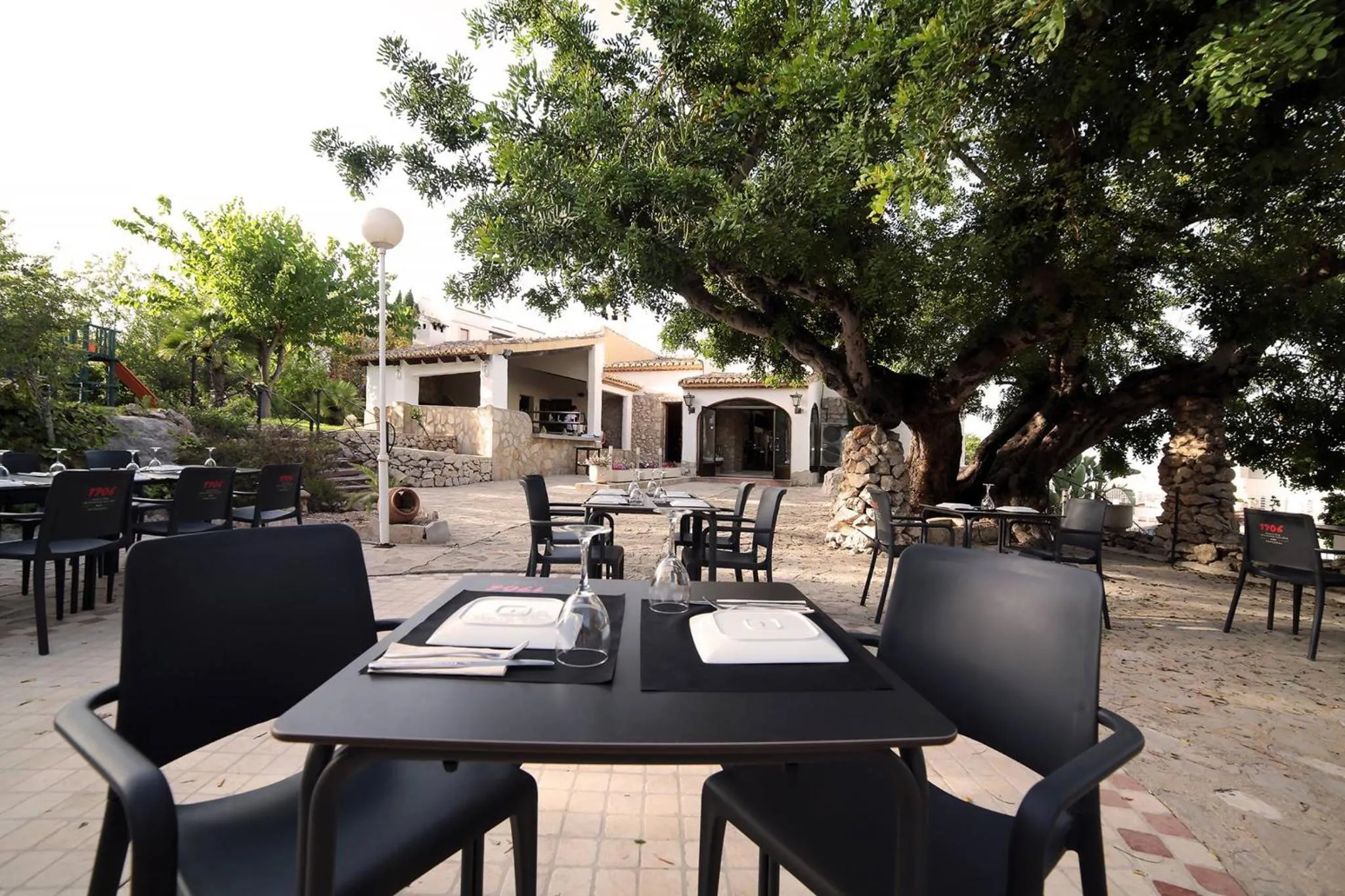 Restaurant/places to eat in Complejo Bellavista Residencial