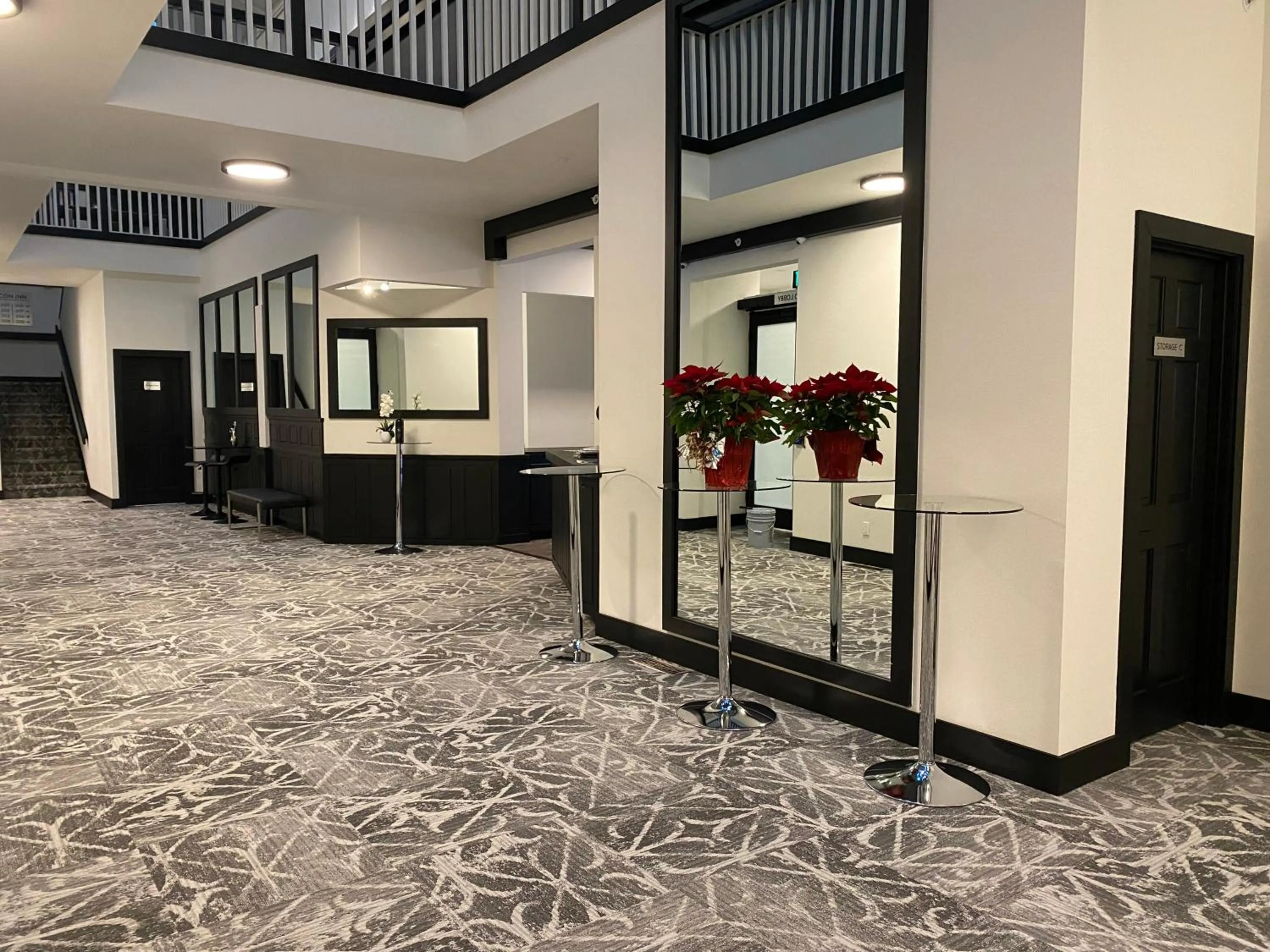 Facade/entrance in Icon Inn