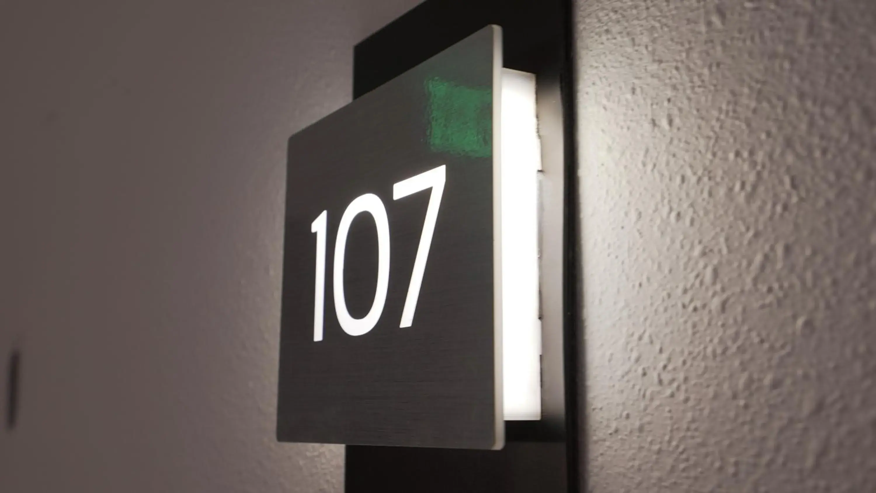 Deluxe Double Room with Bath in Icon Inn Deluxe Double Room with Bath in Icon Inn