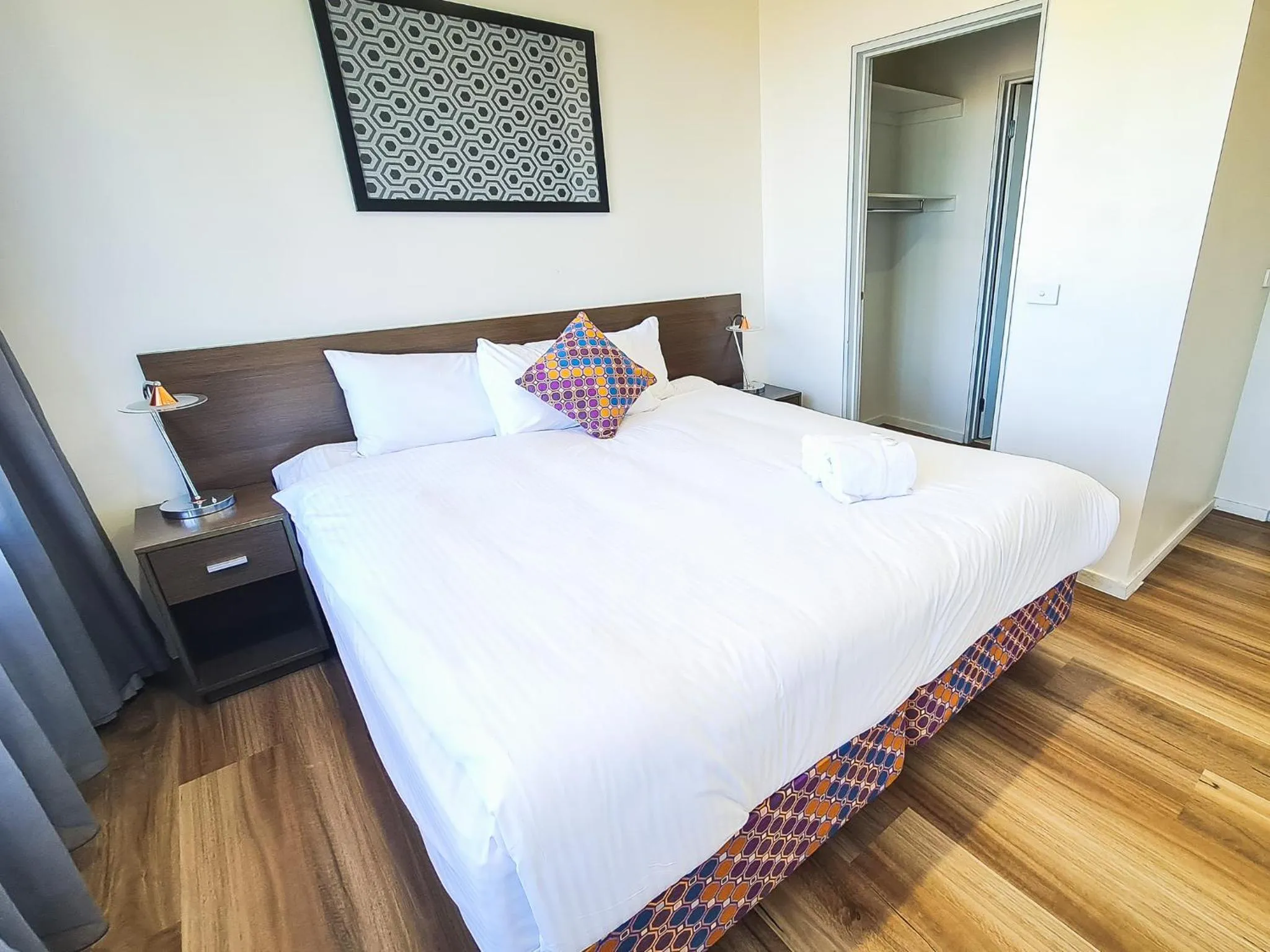 Photo of the whole room, Bed in Exodus Dandenong Apartment Hotel