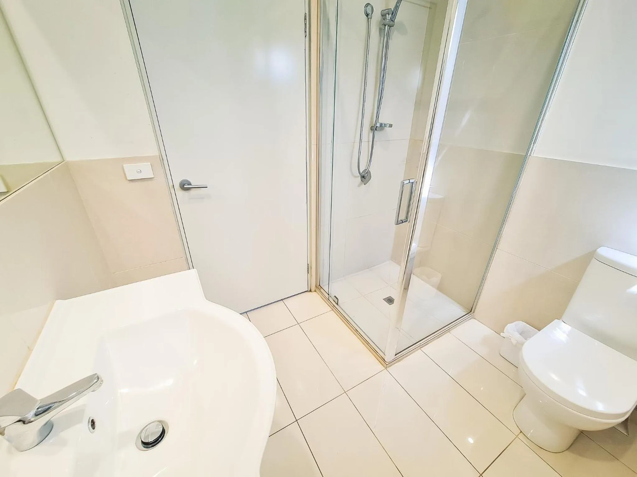 Bathroom in Exodus Dandenong Apartment Hotel