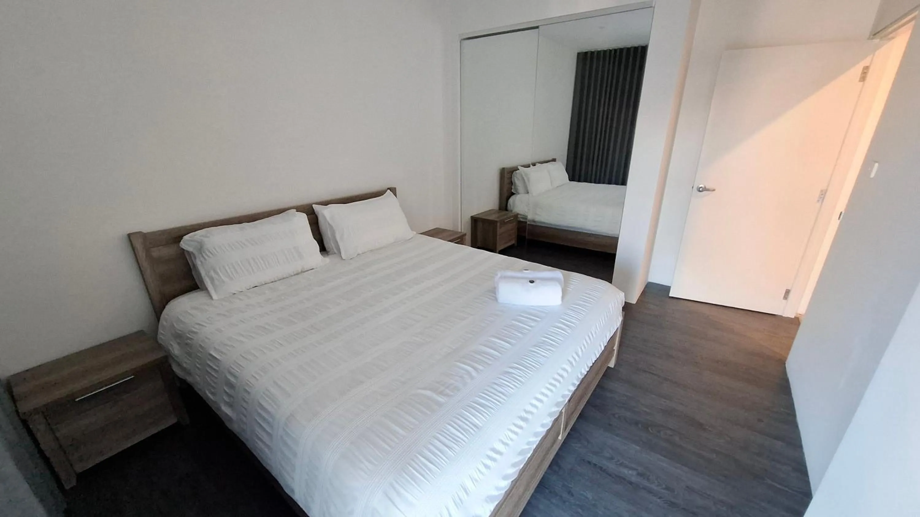 Photo of the whole room, Bed in Exodus Dandenong Apartment Hotel