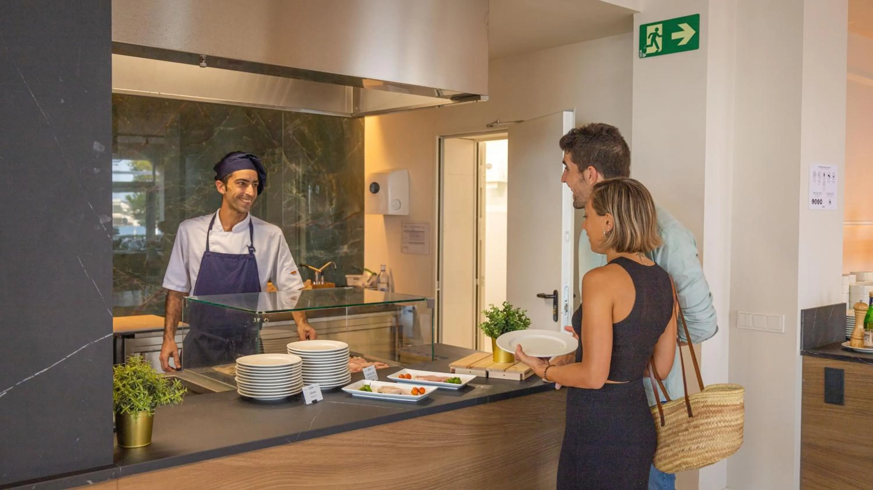 Buffet breakfast in Seth Port Mahón