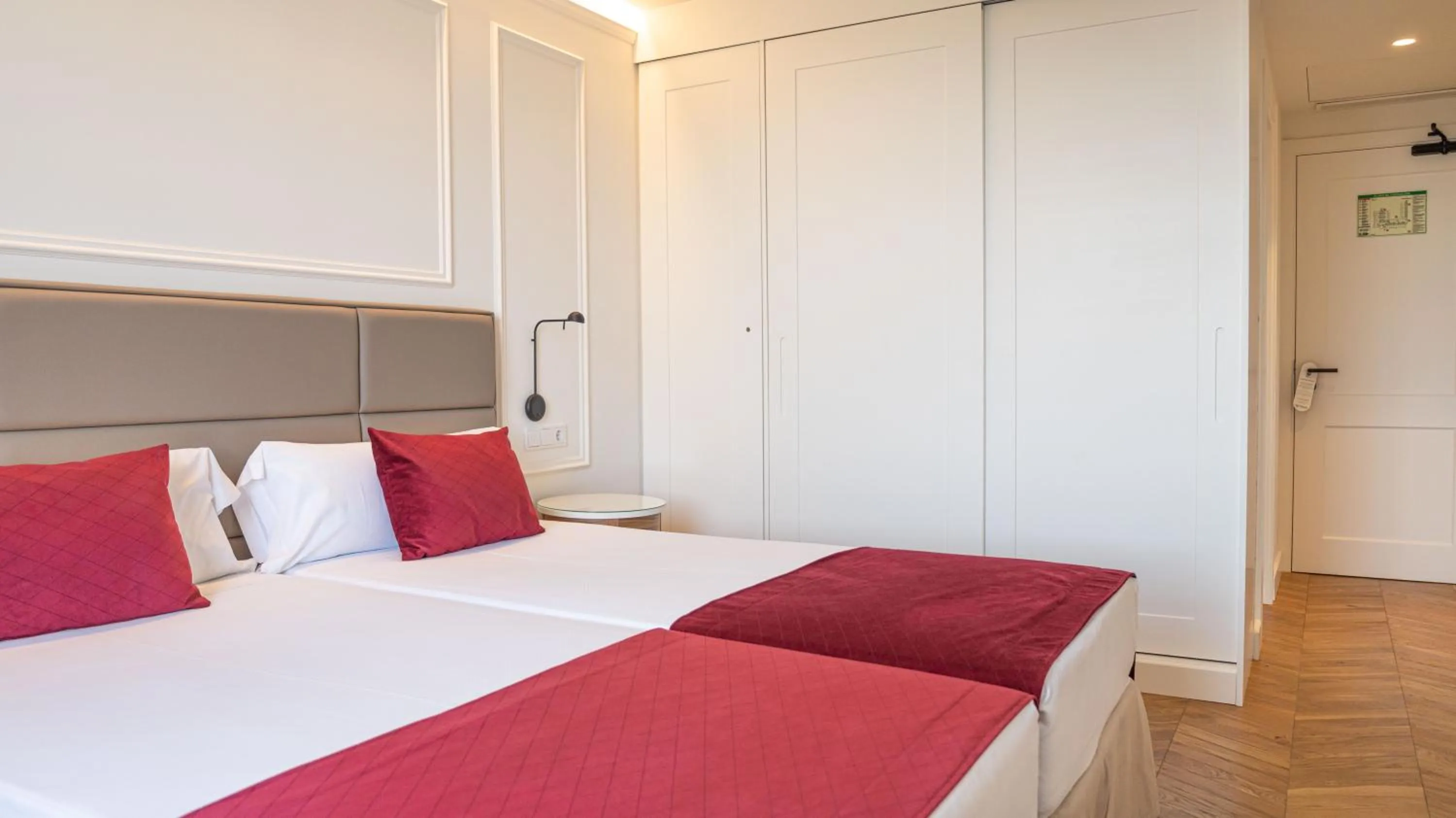 Bedroom in Seth Port Mahón