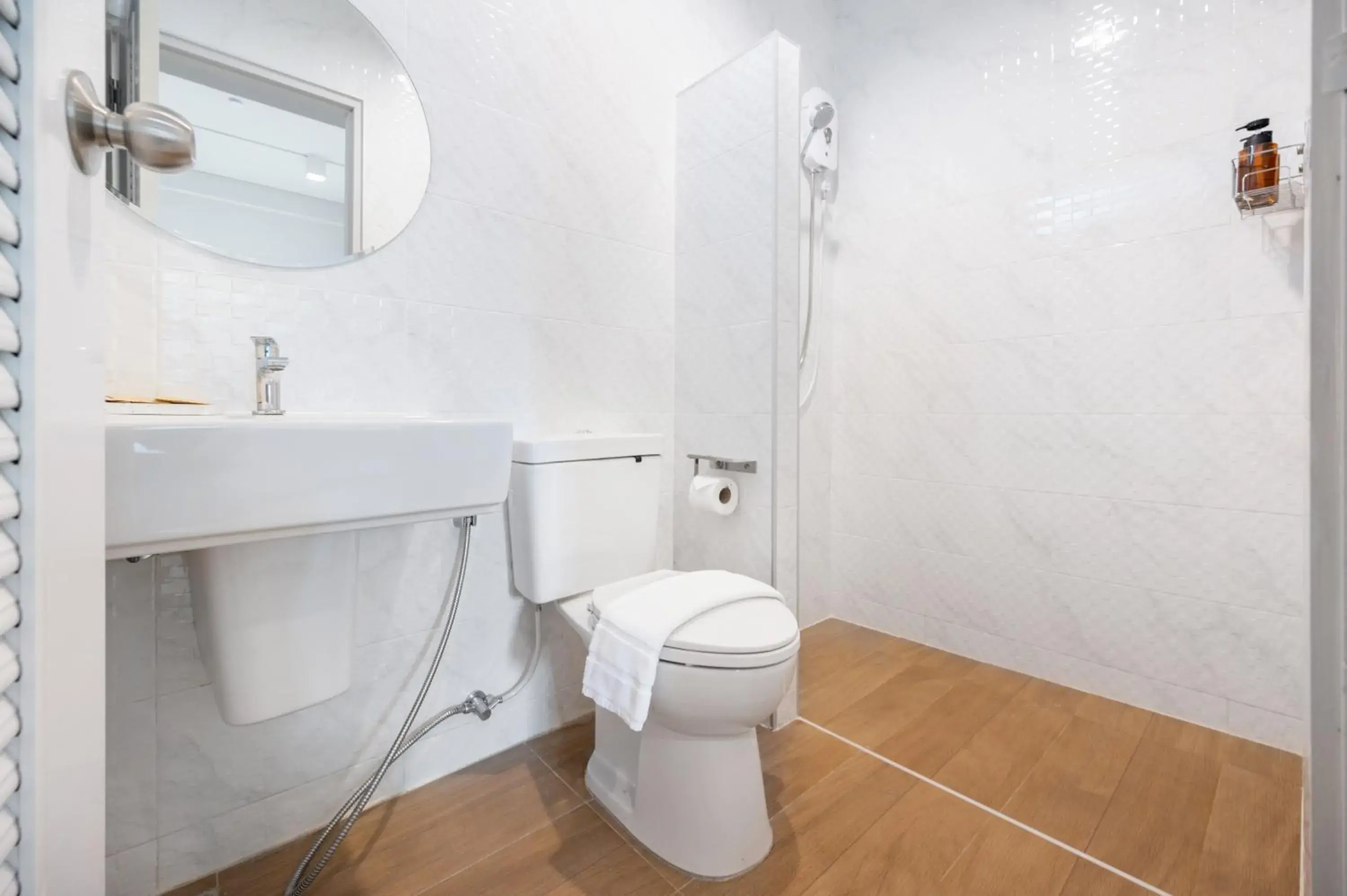 Bathroom in Hotel Wizpark Ratchada Bathroom in Hotel Wizpark Ratchada