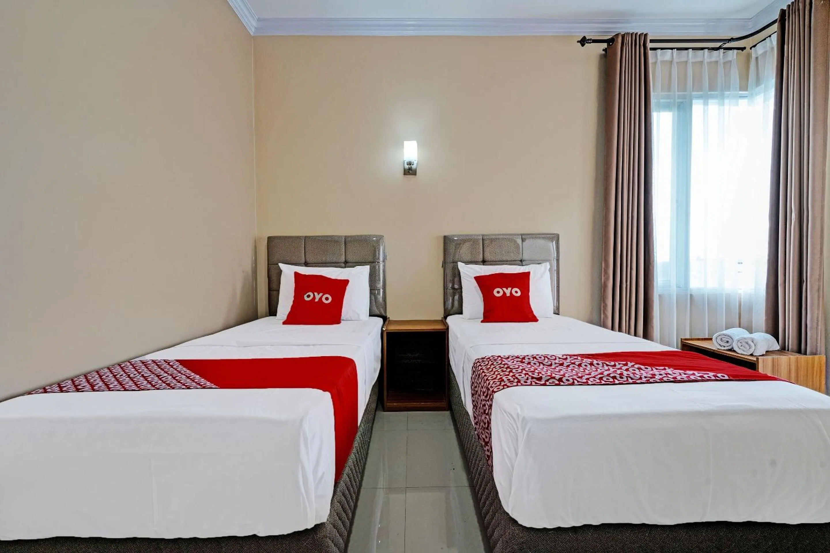 Bedroom in OYO 92023 Singgasana Cipelah Syariah