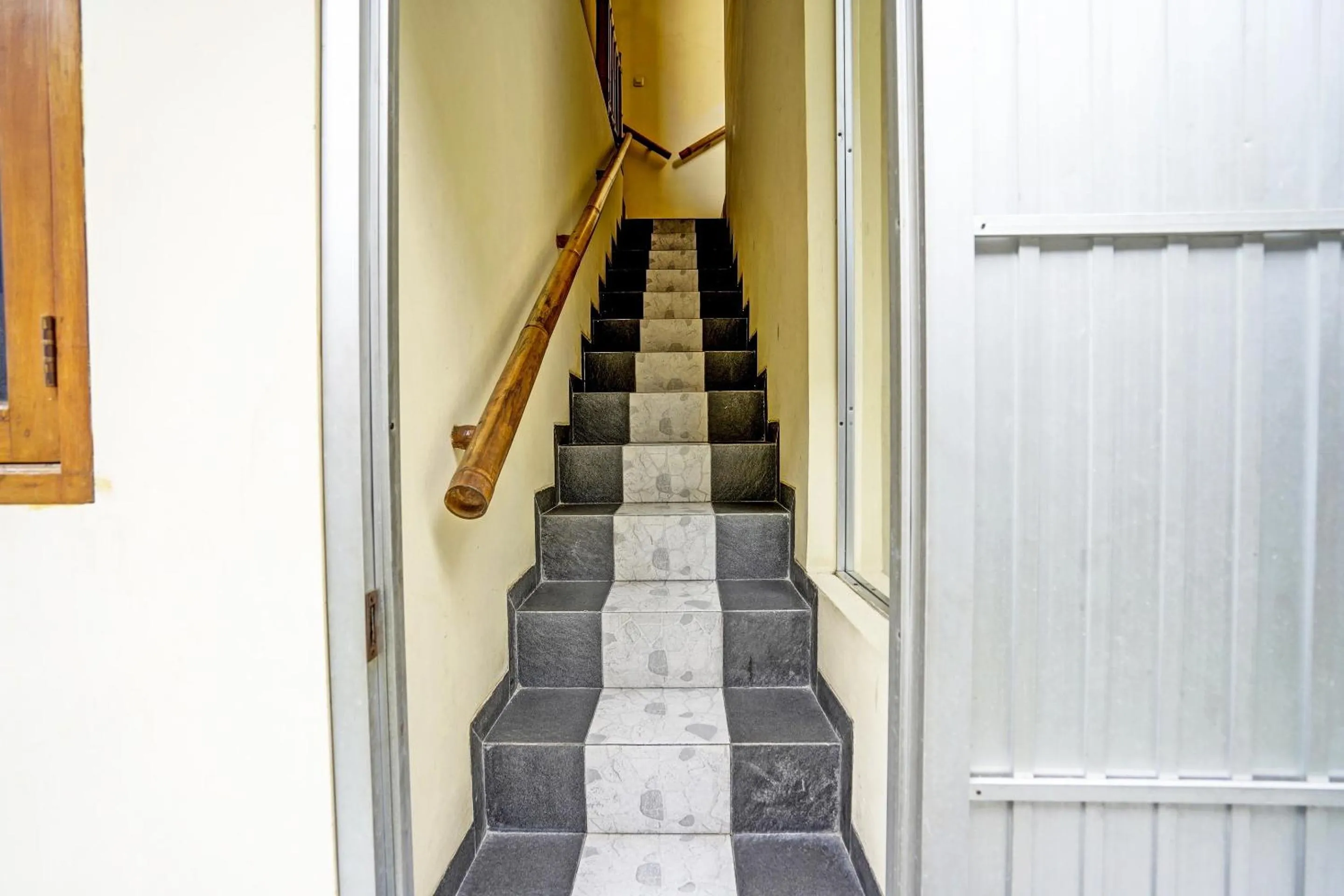 Lobby or reception in OYO Life 92030 Ef Palm Guest House Family