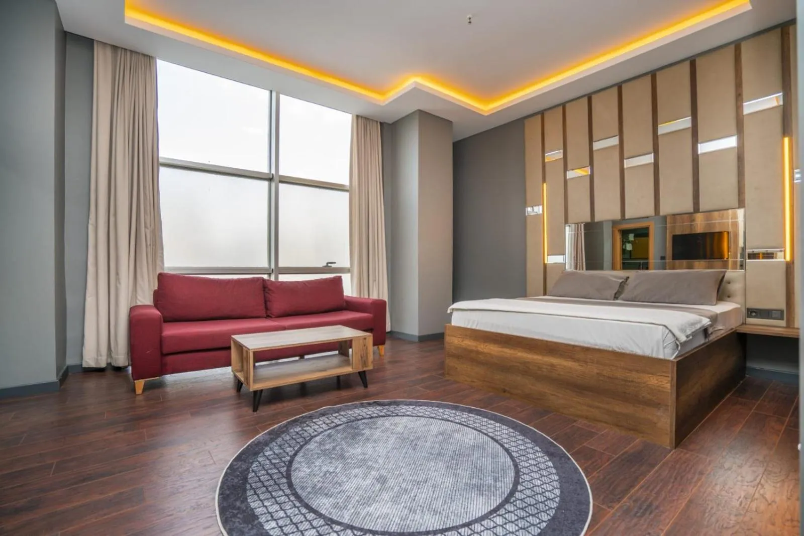 Bed in 216 Palace Suite