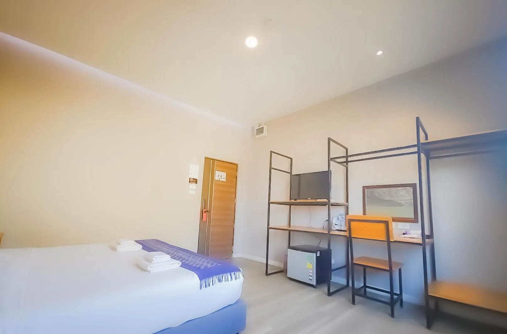 Bed in The Riva Vientiane Hotel