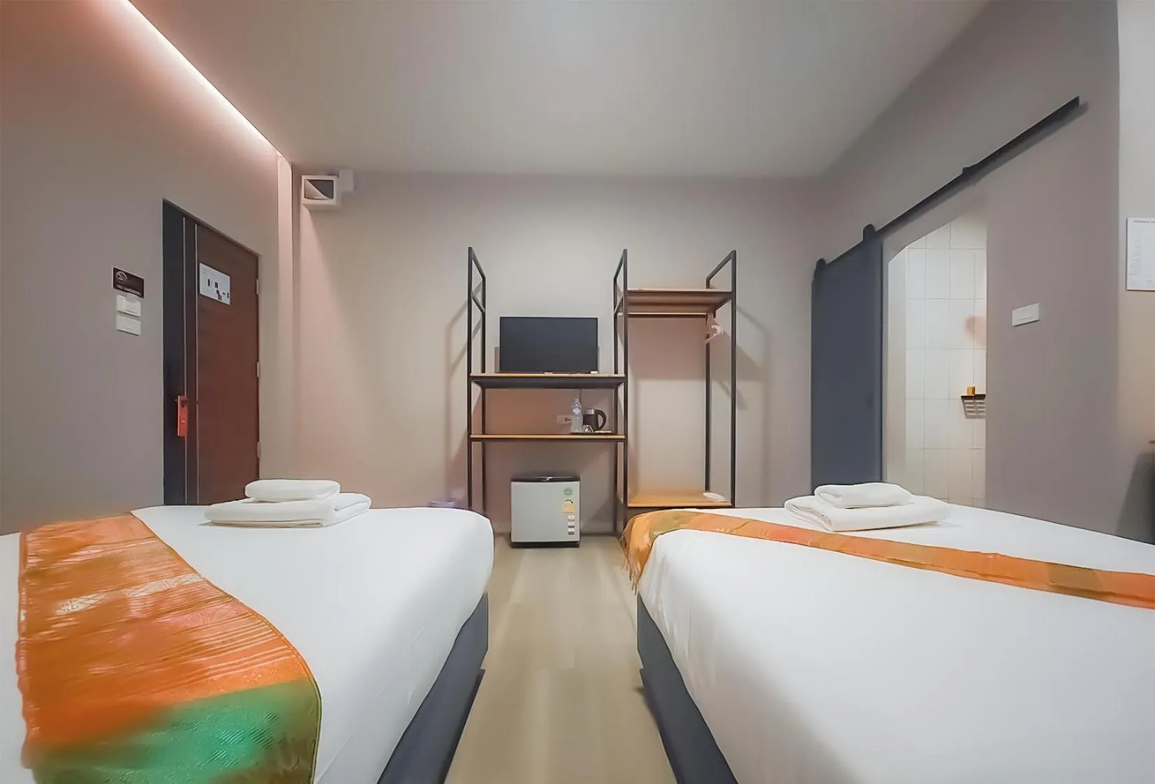 Bed in The Riva Vientiane Hotel