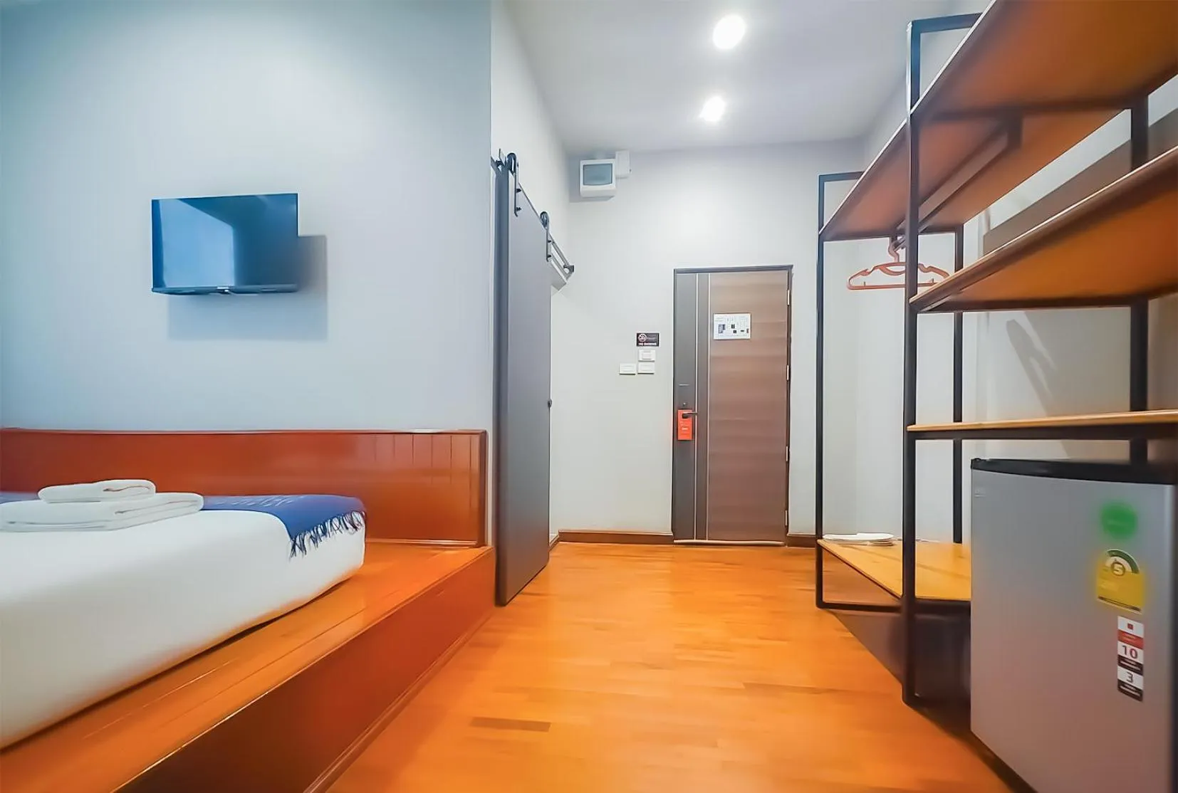 Bed in The Riva Vientiane Hotel