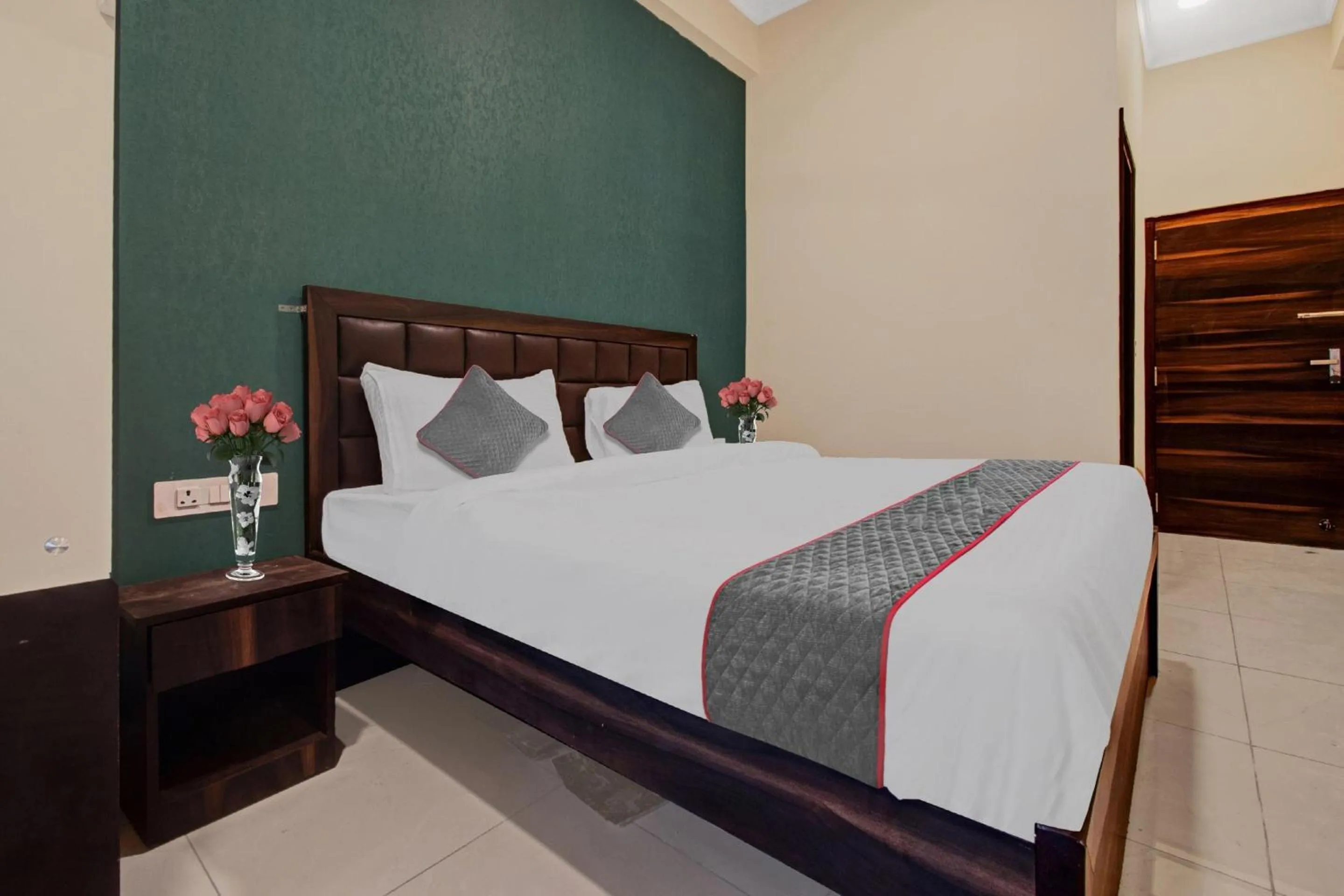 Bedroom, Bed in Collection O Aloft